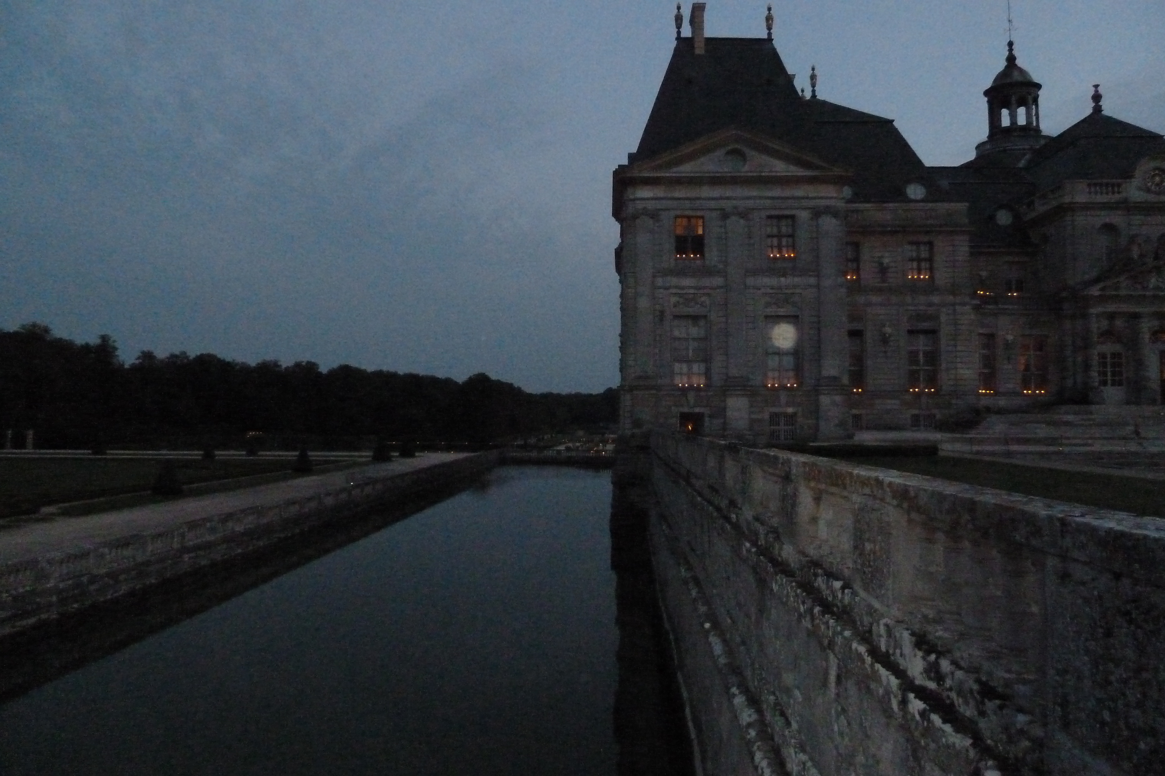 Picture France Vaux Le Vicomte Castle Vaux Le Vicomte Candlelight 2010-09 12 - Journey Vaux Le Vicomte Candlelight