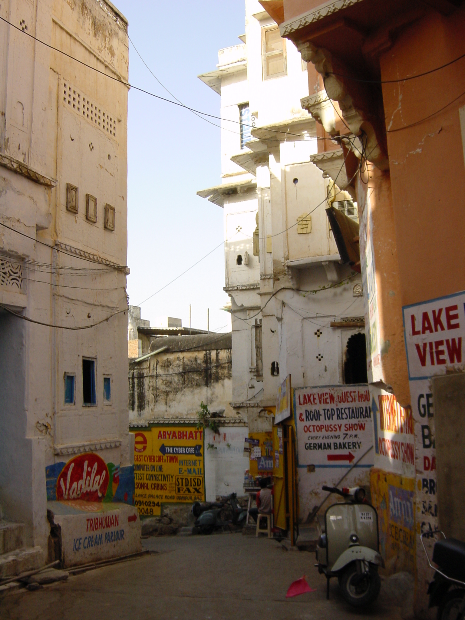 Picture India Udaipur 2003-05 45 - History Udaipur