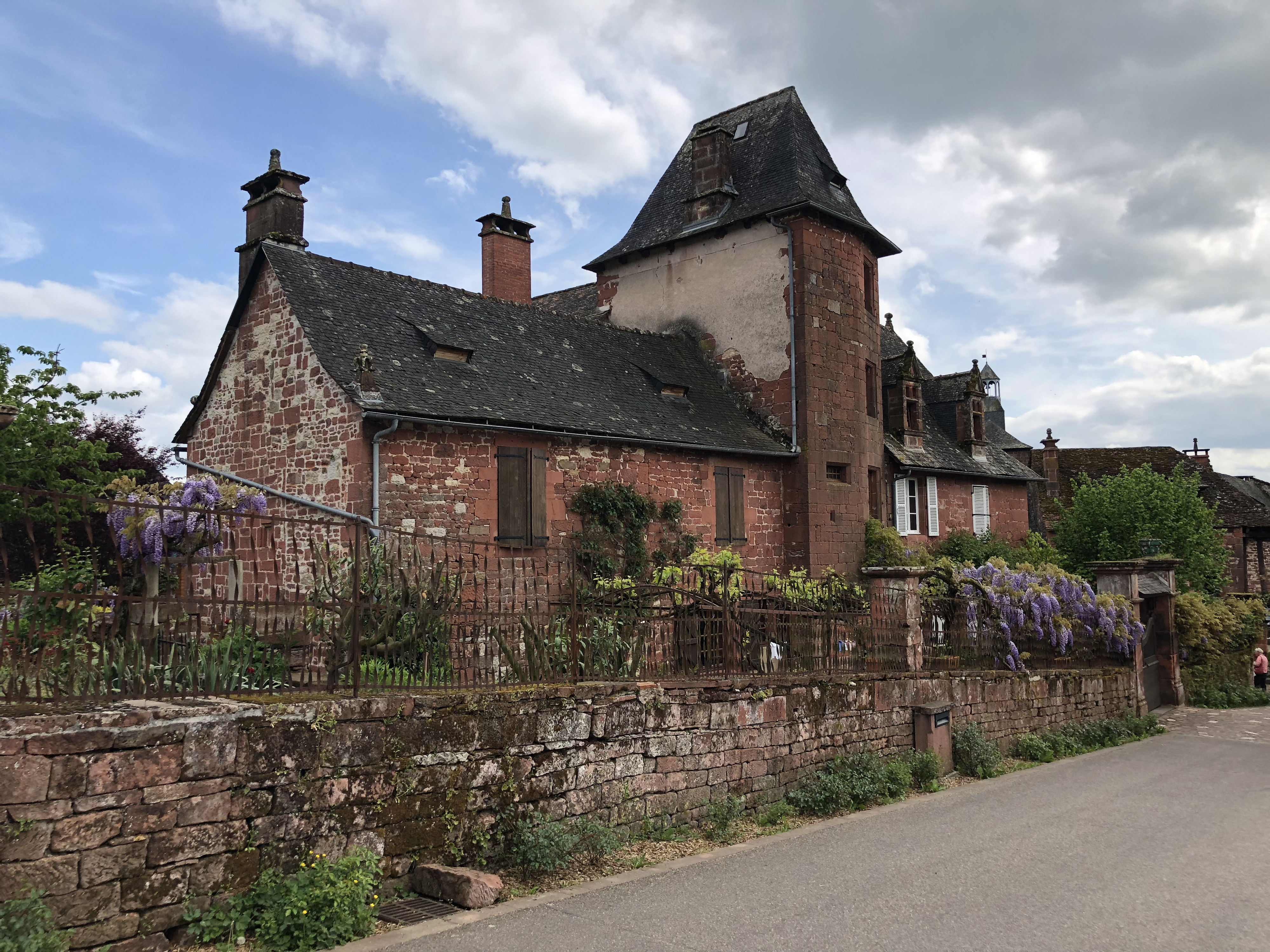 Picture France Collonges la Rouge 2018-04 34 - Around Collonges la Rouge