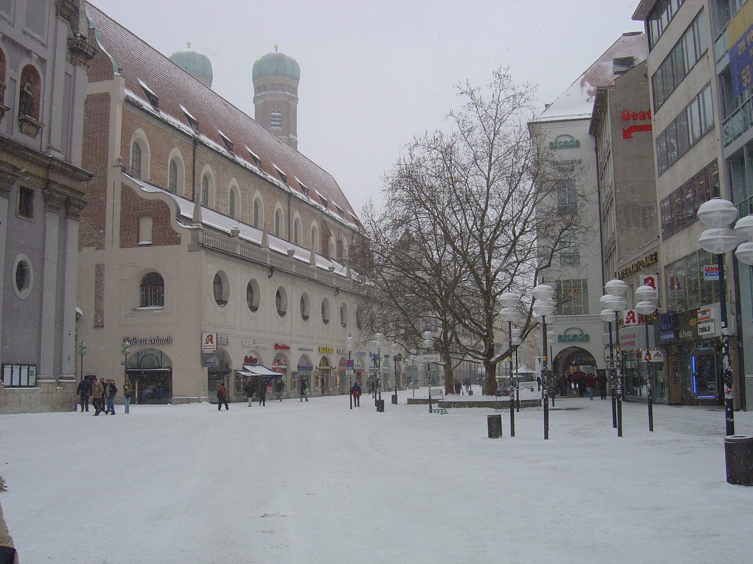 Picture Germany Munich 2005-02 115 - Journey Munich