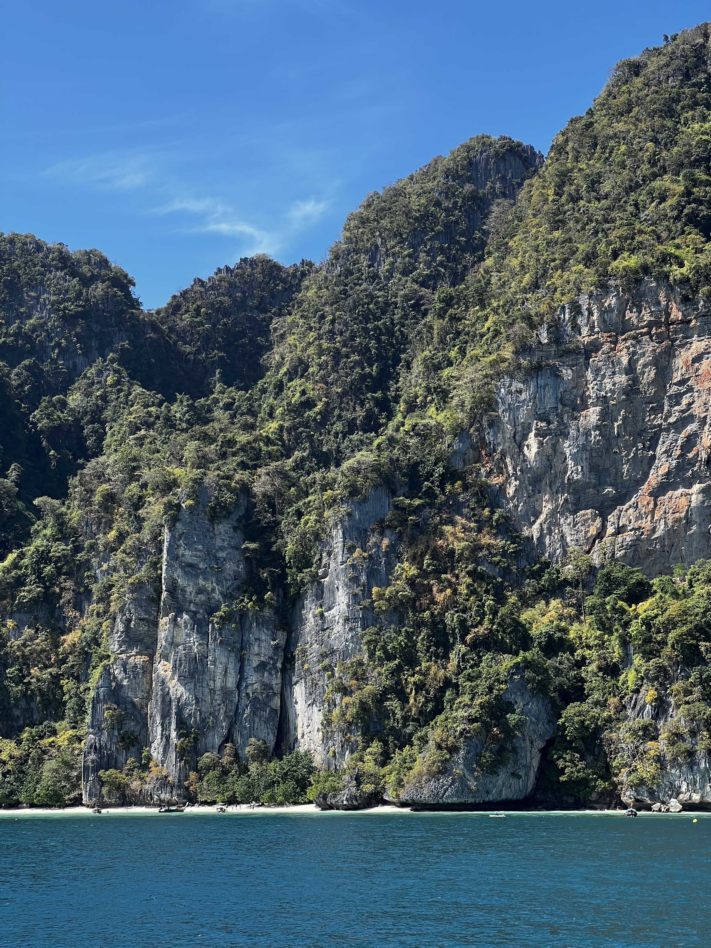 Picture Thailand Phuket to Ko Phi Phi Ferry 2021-12 96 - Journey Phuket to Ko Phi Phi Ferry