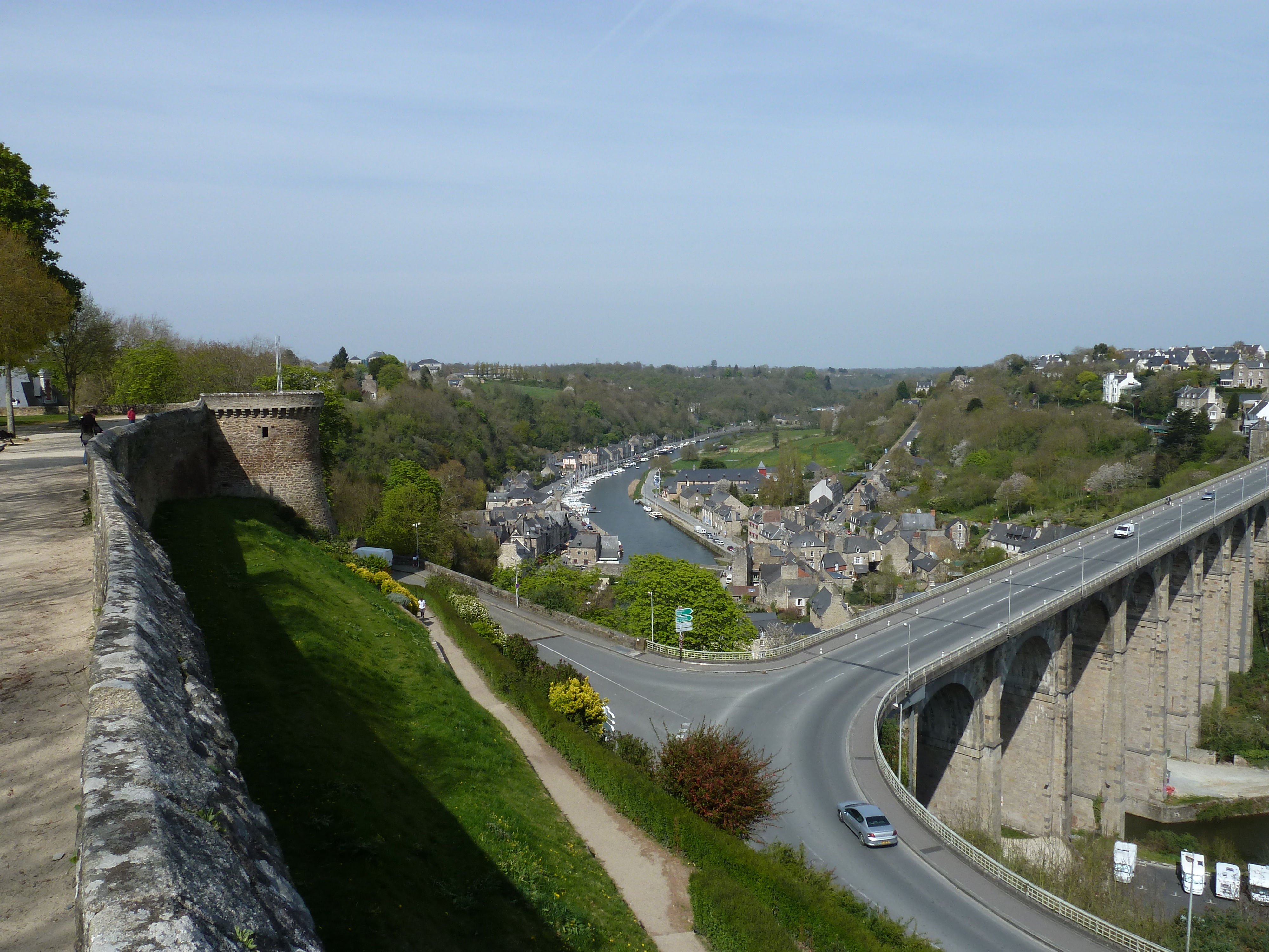 Picture France Dinan Dinan Riverside 2010-04 17 - History Dinan Riverside