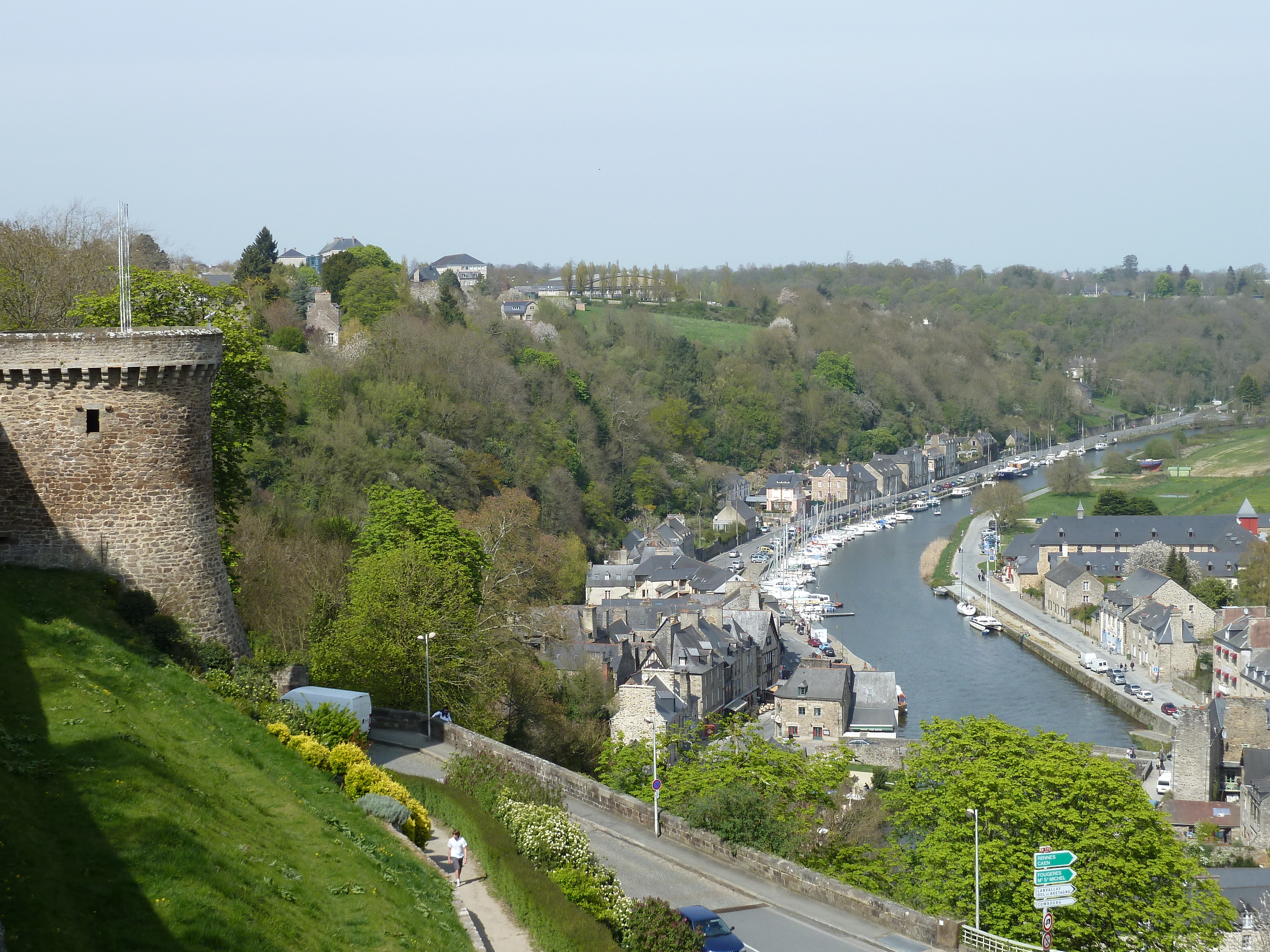 Picture France Dinan Dinan Riverside 2010-04 16 - History Dinan Riverside