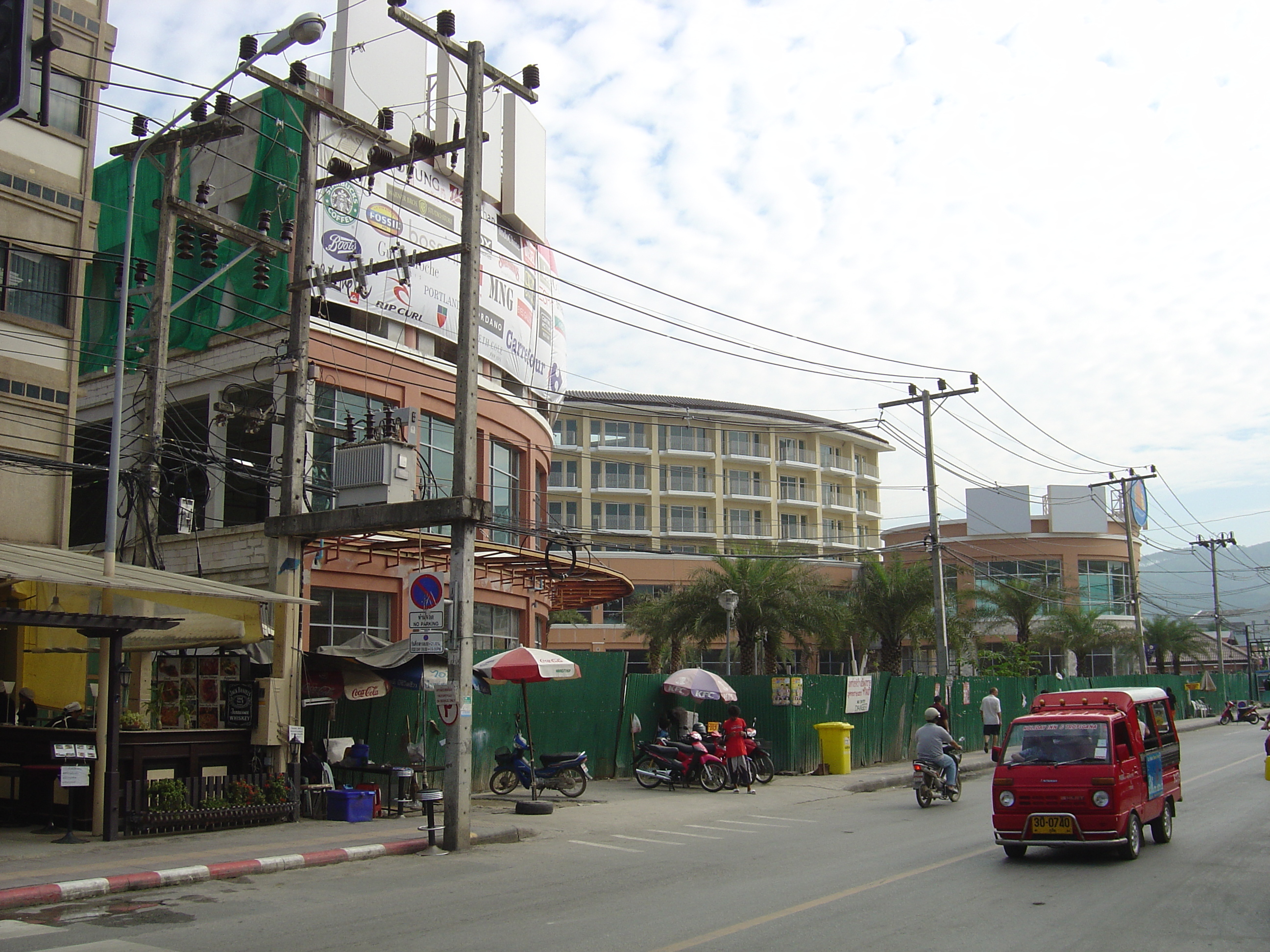 Picture Thailand Phuket Patong 2nd Road 2005-12 39 - Tour 2nd Road