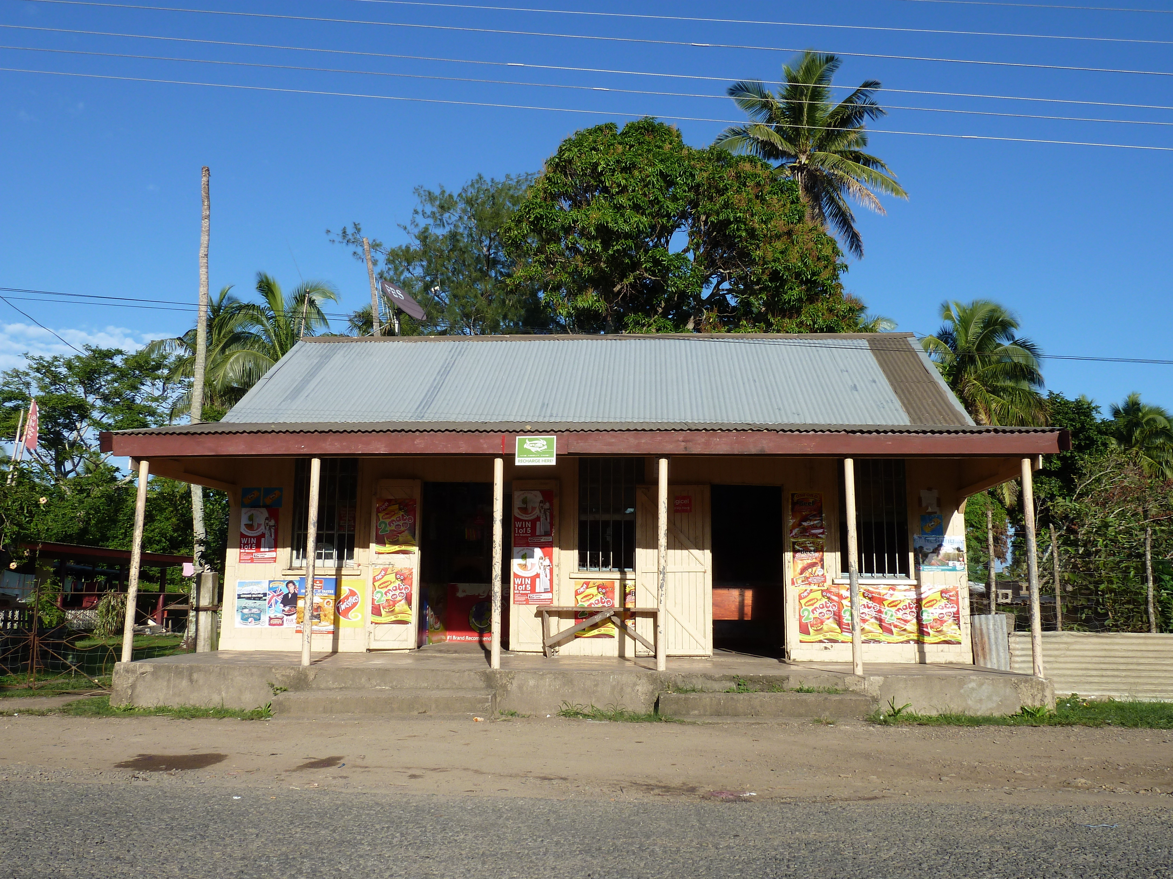 Picture Fiji Nadi to Sigatoka road 2010-05 13 - Recreation Nadi to Sigatoka road