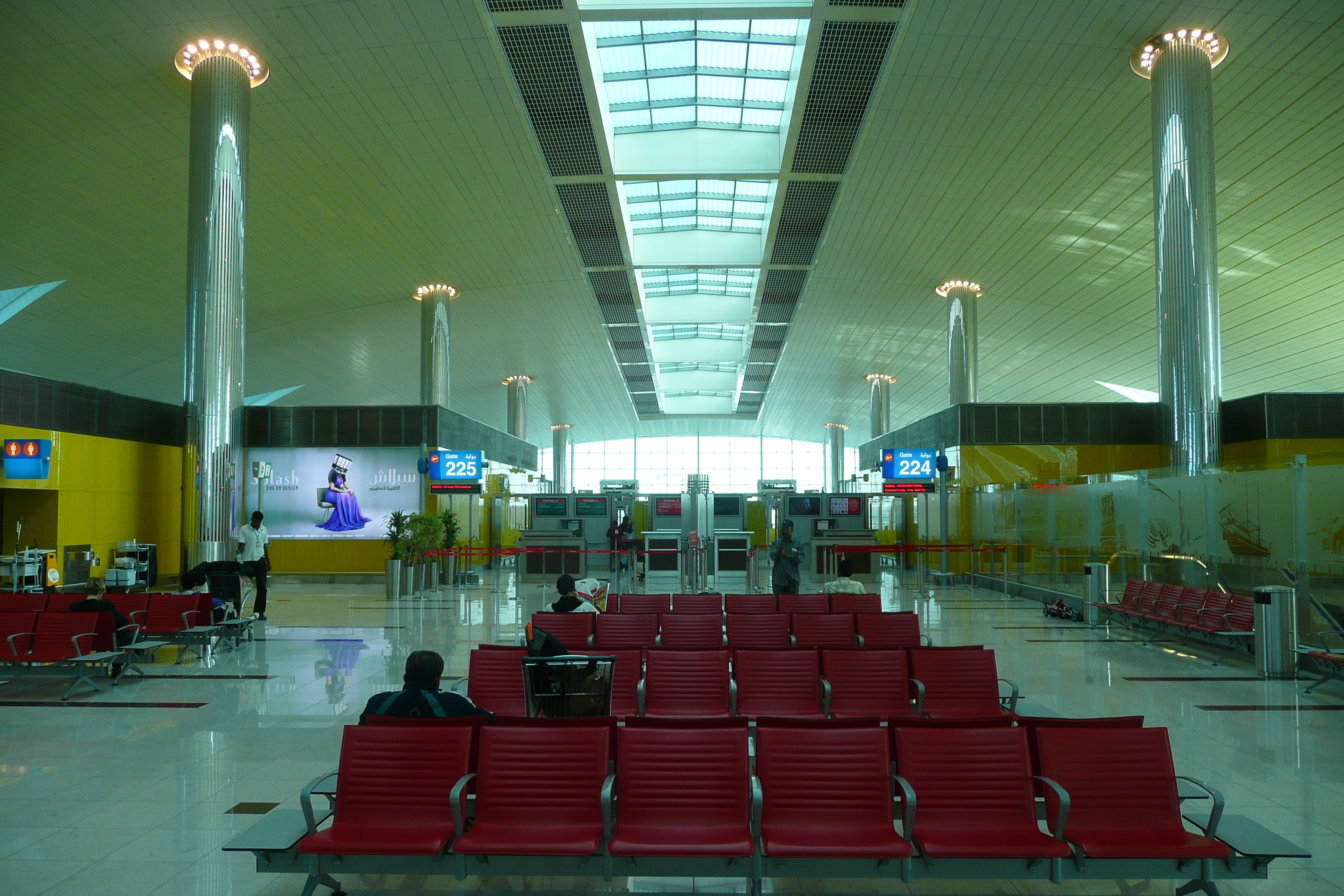 Picture United Arab Emirates Dubai Airport 2009-01 8 - Tours Airport