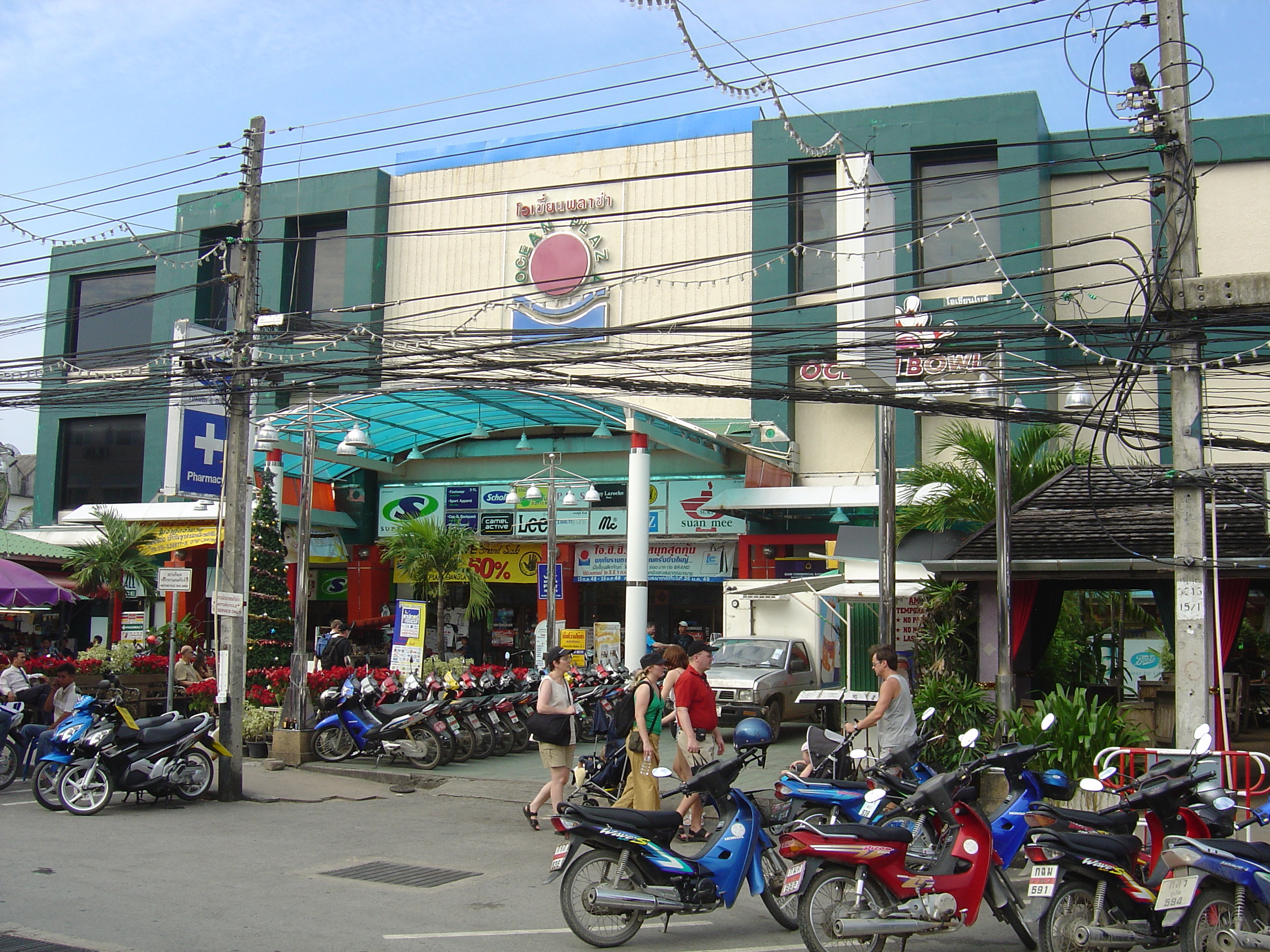 Picture Thailand Phuket Patong Walking Street 2005-12 10 - Around Walking Street