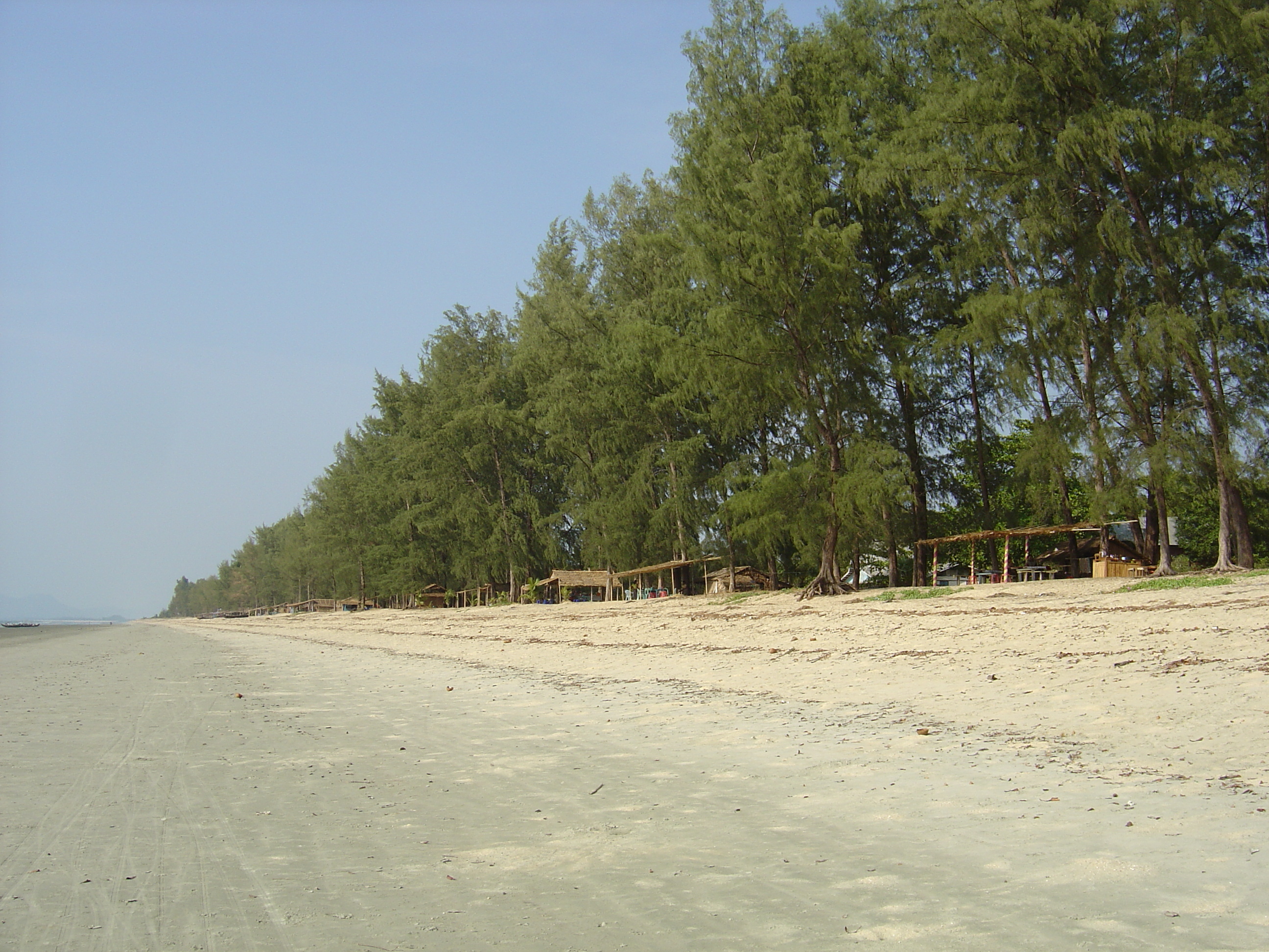 Picture Myanmar Maungmagan beach 2005-01 16 - Discovery Maungmagan beach