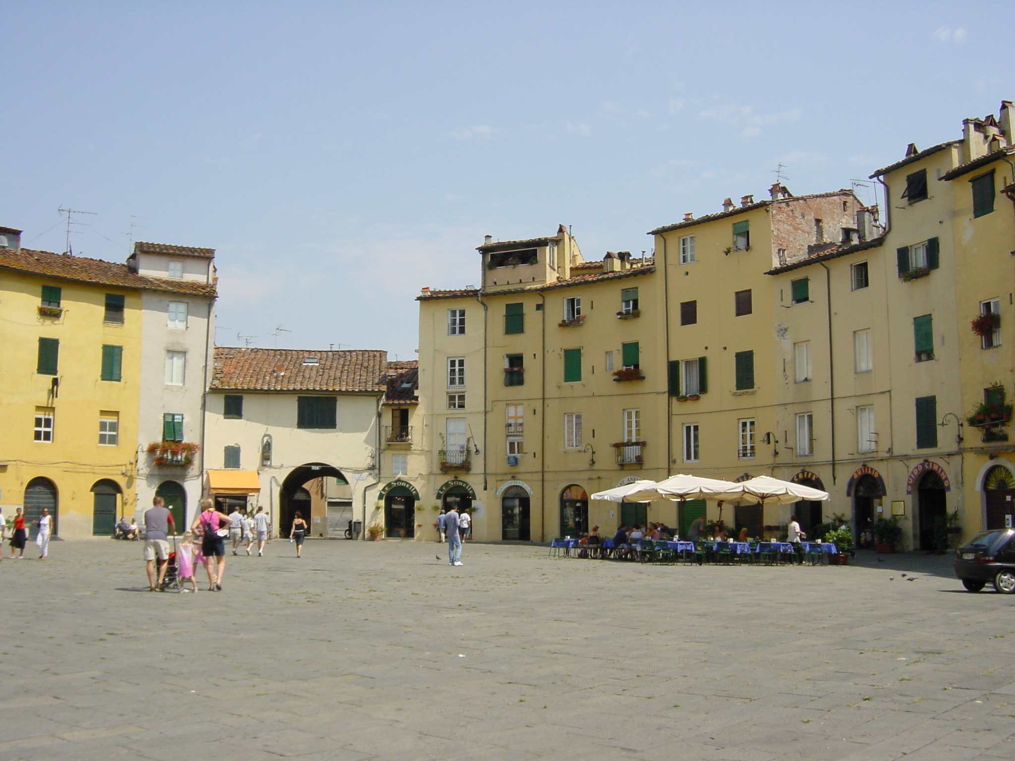 Picture Italy Lucca 2002-07 62 - Center Lucca