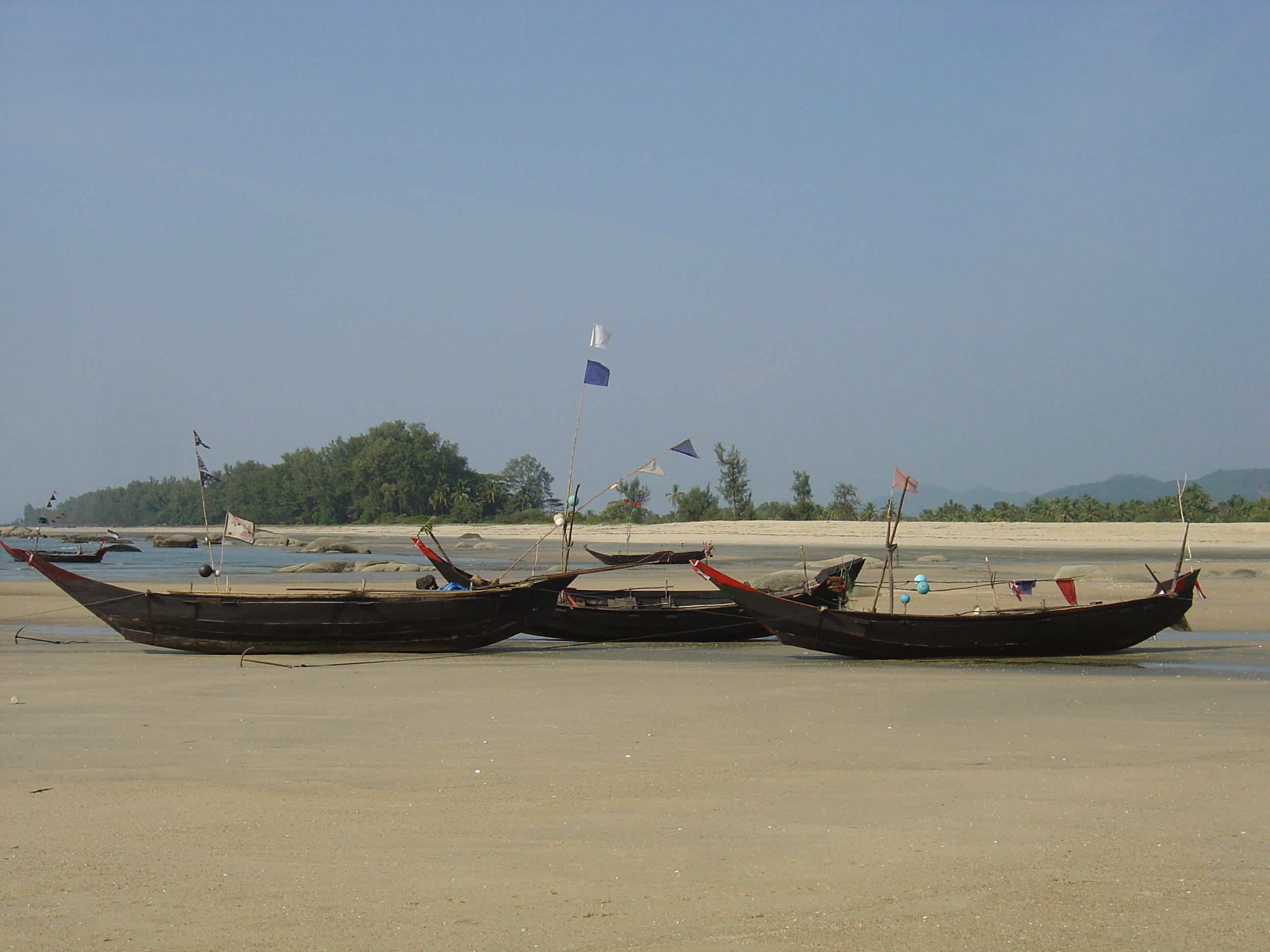 Picture Myanmar Maungmagan beach 2005-01 80 - Journey Maungmagan beach