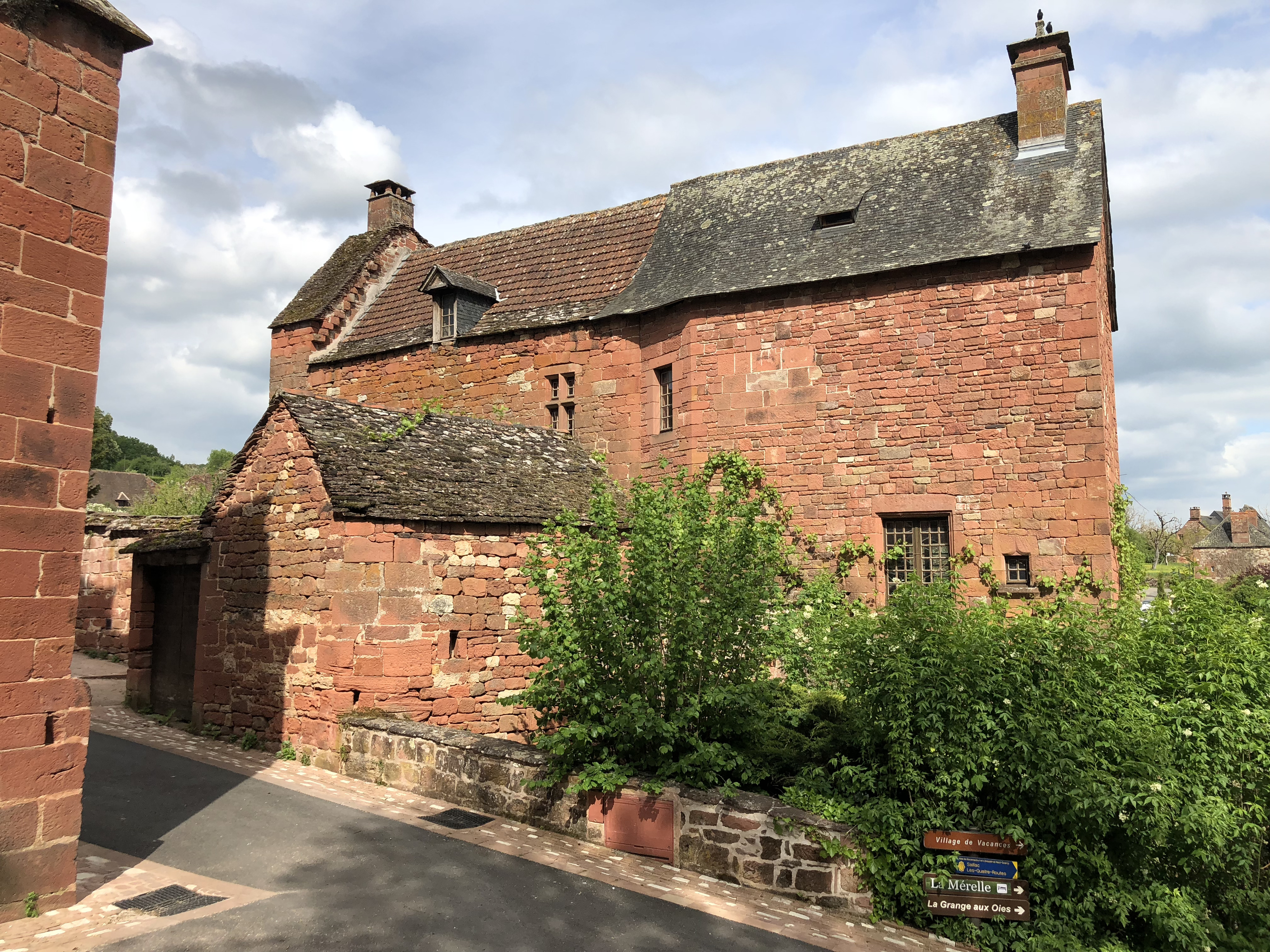 Picture France Collonges la Rouge 2018-04 47 - Journey Collonges la Rouge