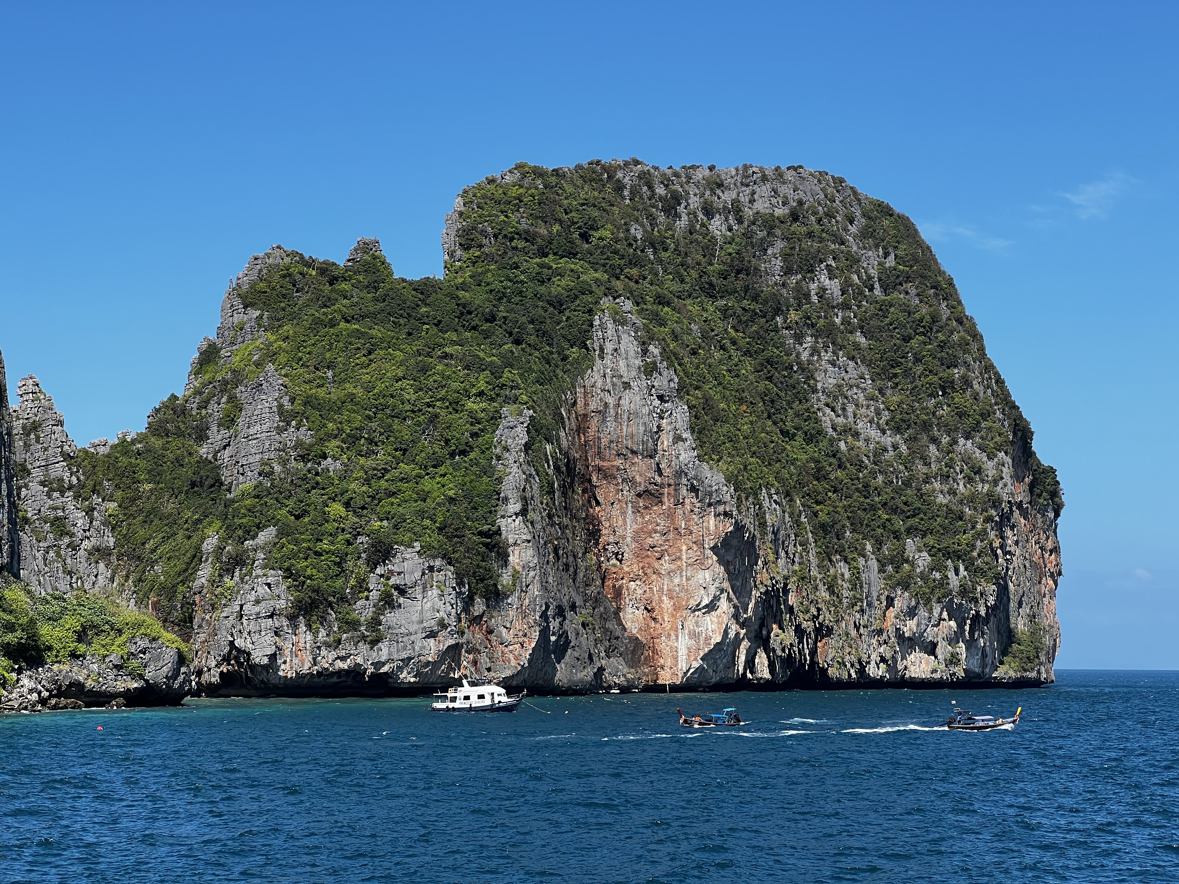 Picture Thailand Phuket to Ko Phi Phi Ferry 2021-12 3 - Tour Phuket to Ko Phi Phi Ferry