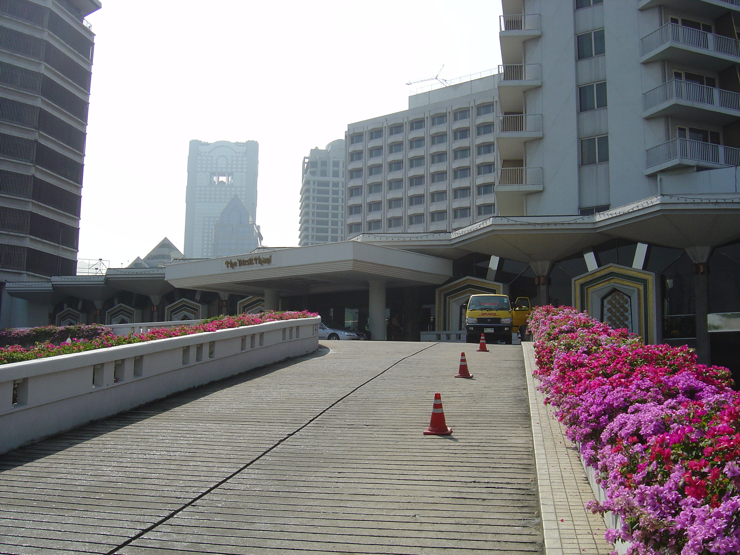 Picture Thailand Bangkok Dusit Tani Hotel 2005-12 29 - Discovery Dusit Tani Hotel