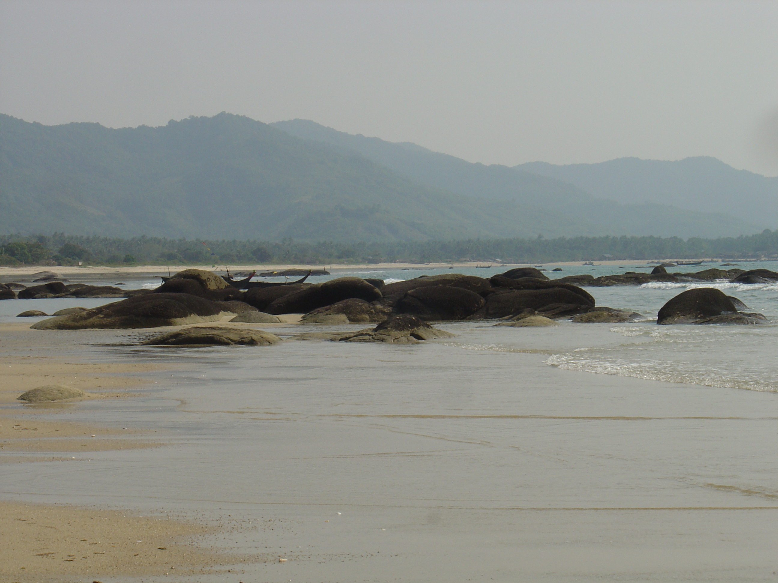 Picture Myanmar Maungmagan beach 2005-01 5 - Tour Maungmagan beach