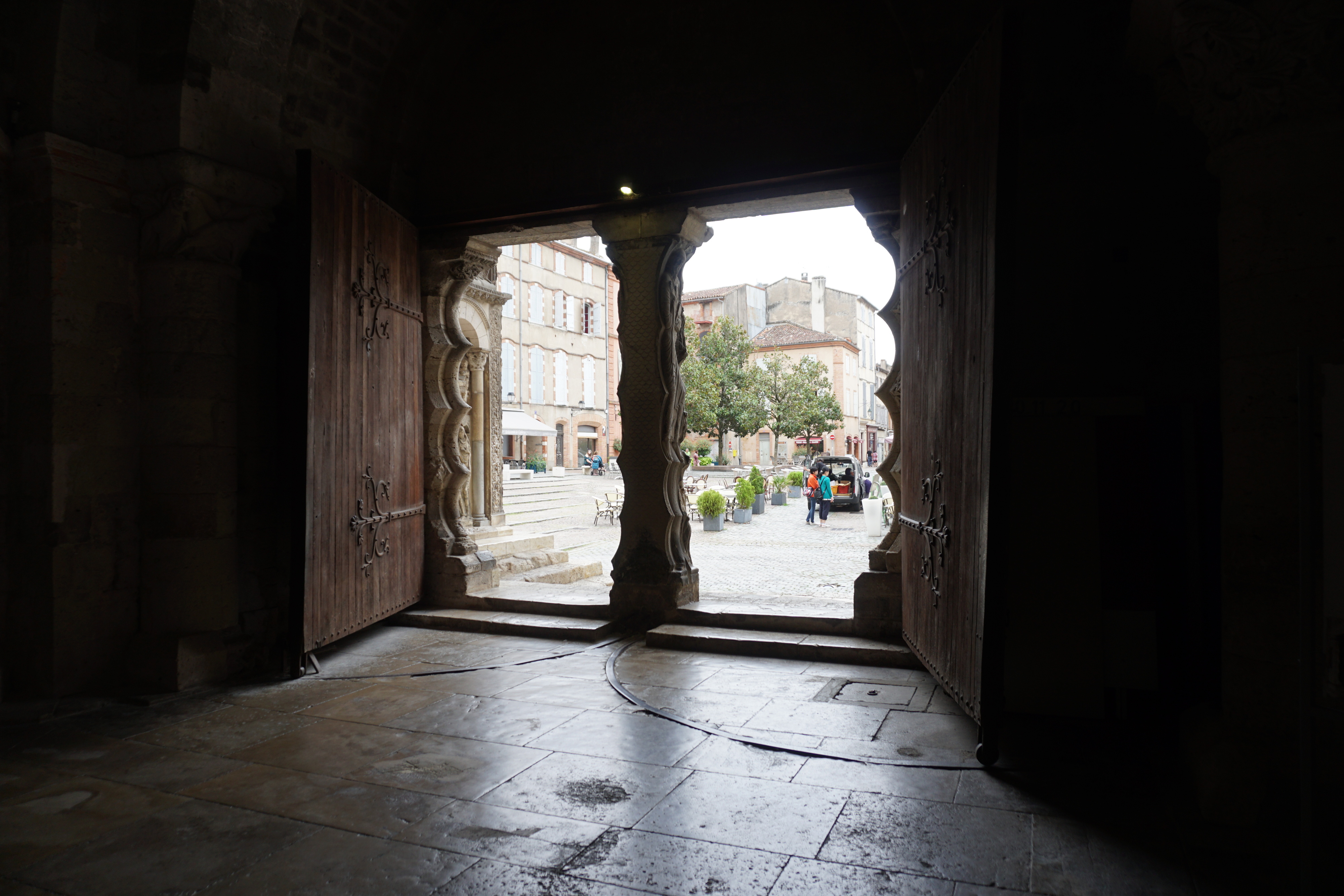 Picture France Moissac Abbaye Saint-Pierre de Moissac 2017-08 77 - Around Abbaye Saint-Pierre de Moissac