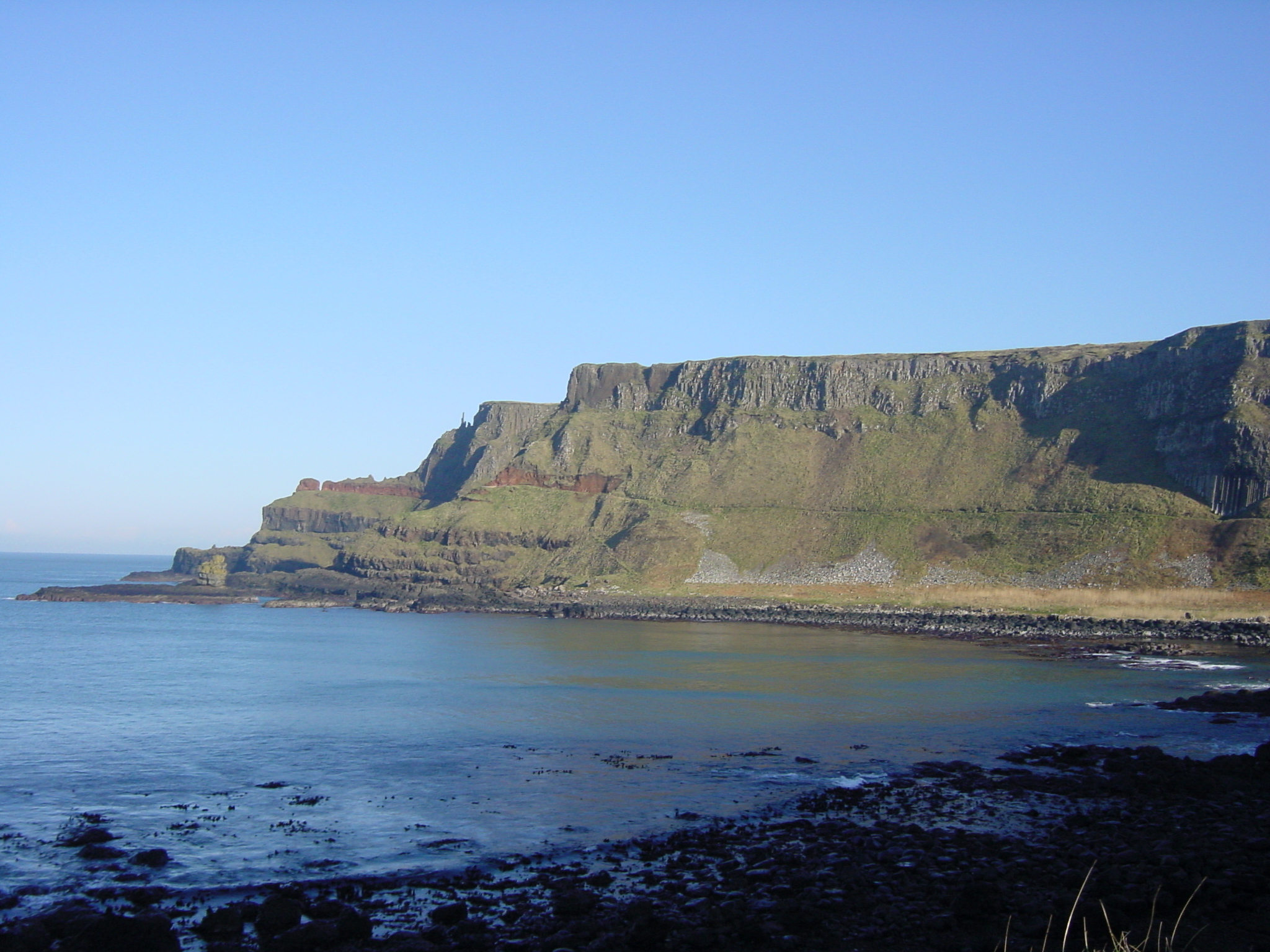 Picture North Ireland Giant's Causeway 2001-02 15 - Center Giant's Causeway