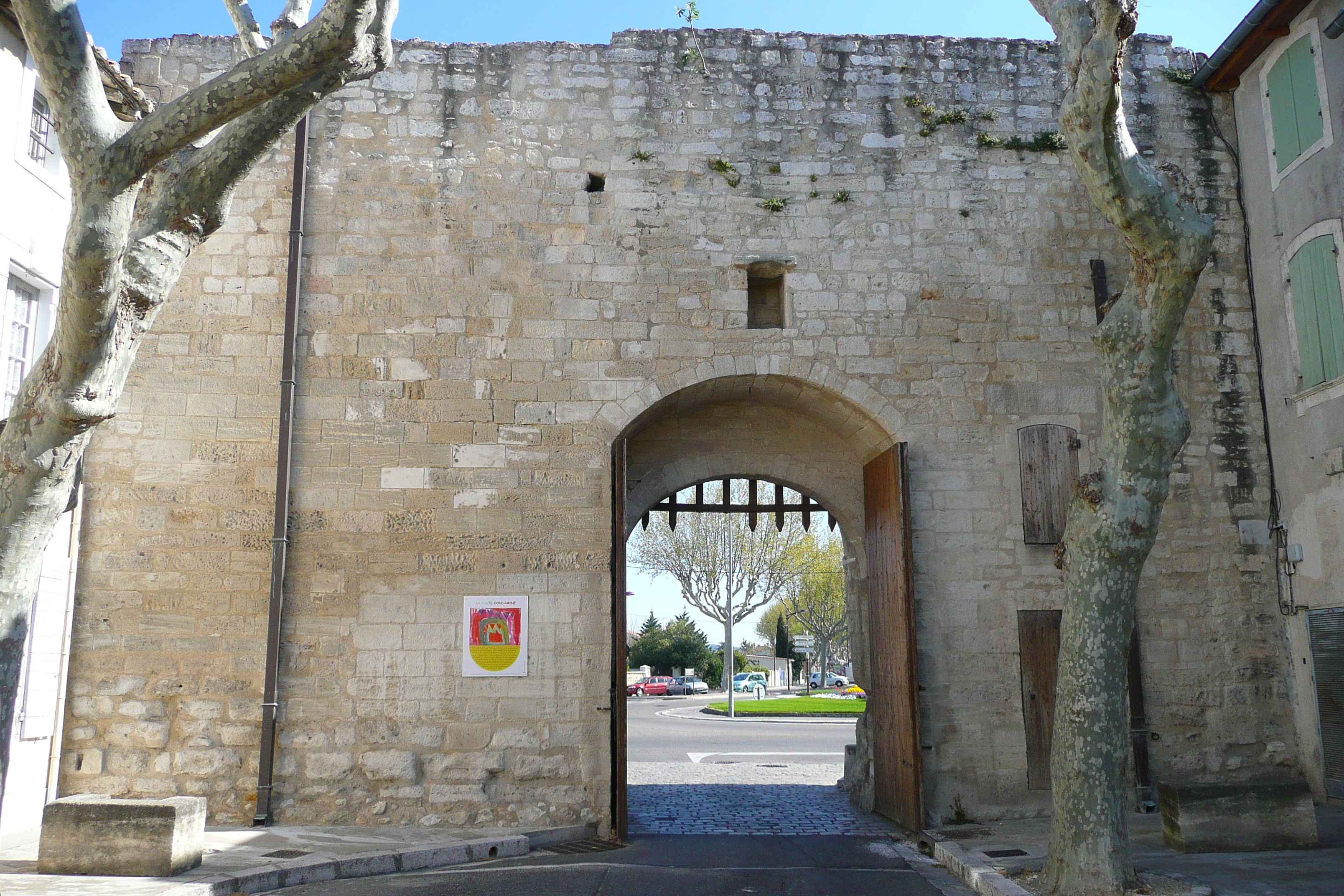 Picture France Tarascon 2008-04 17 - Center Tarascon