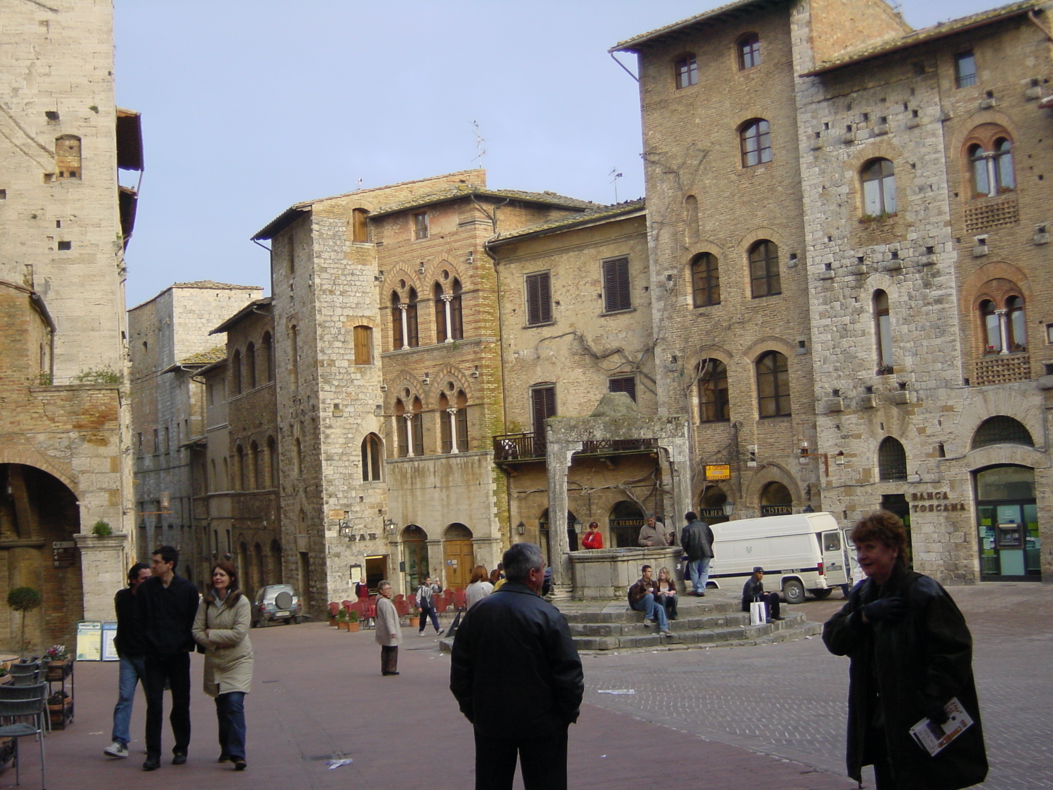 Picture Italy San Gimignano 2004-03 23 - Recreation San Gimignano