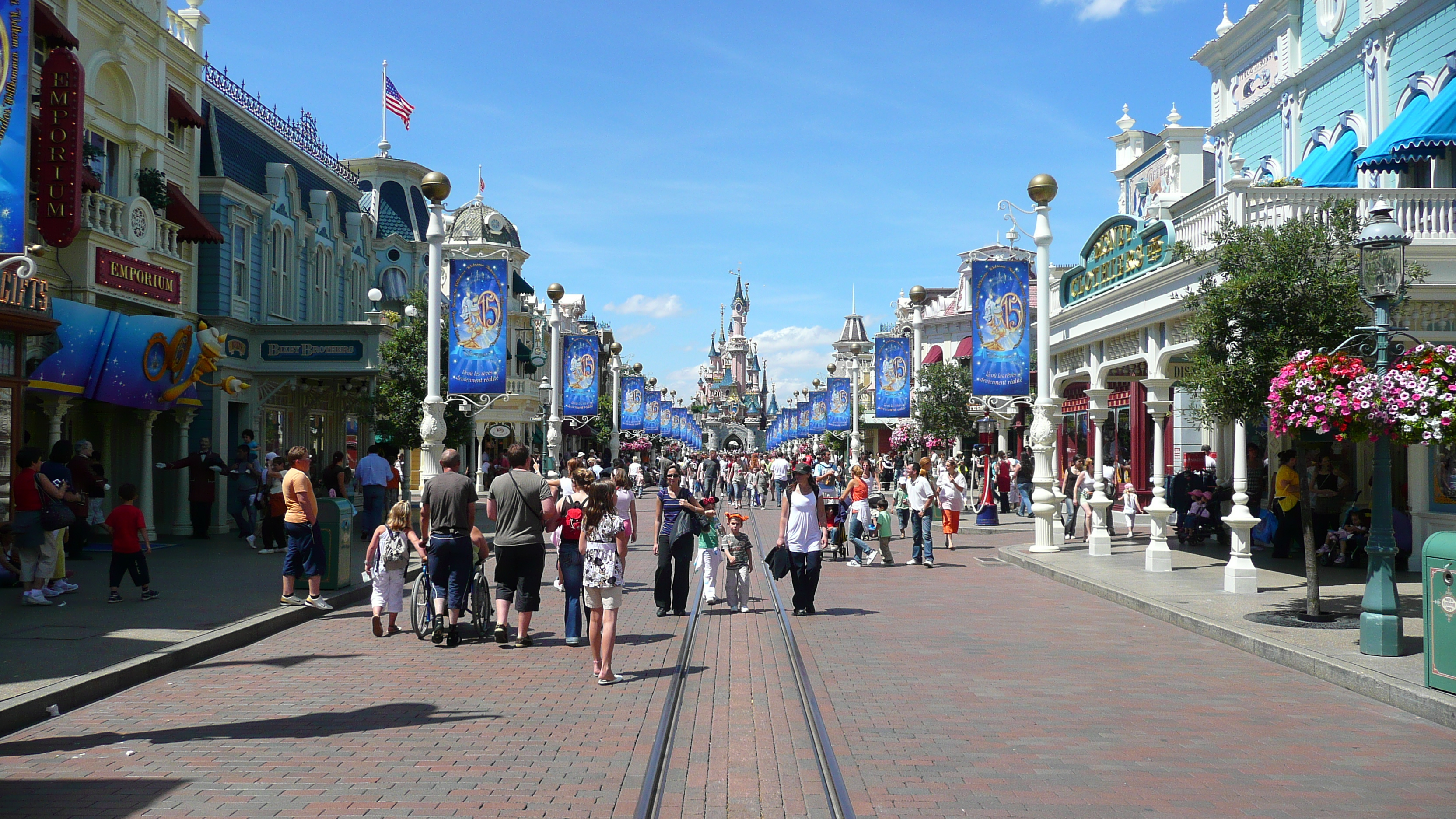 Picture France Disneyland Paris Main Street 2007-07 19 - Center Main Street