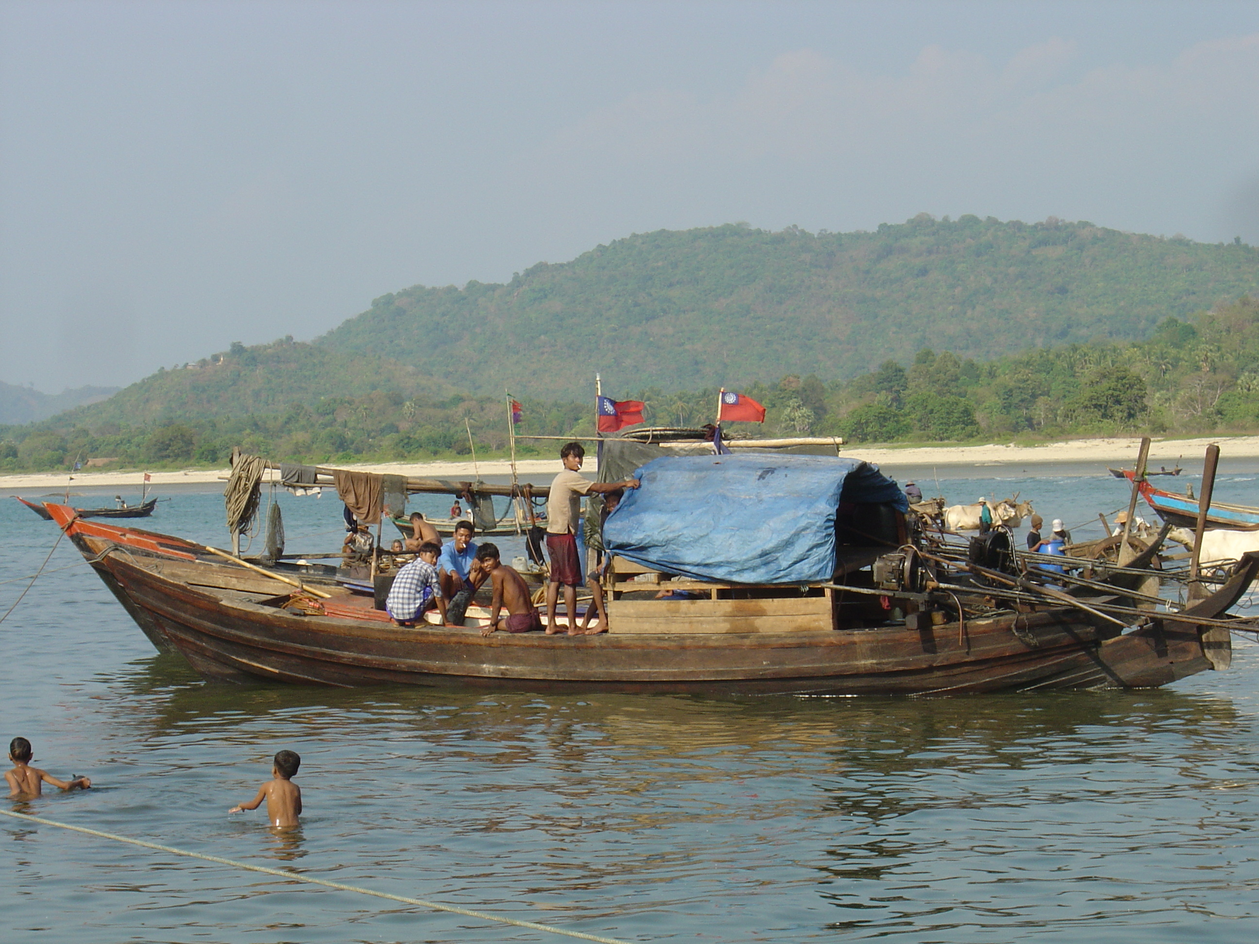 Picture Myanmar Maungmagan beach 2005-01 64 - Discovery Maungmagan beach