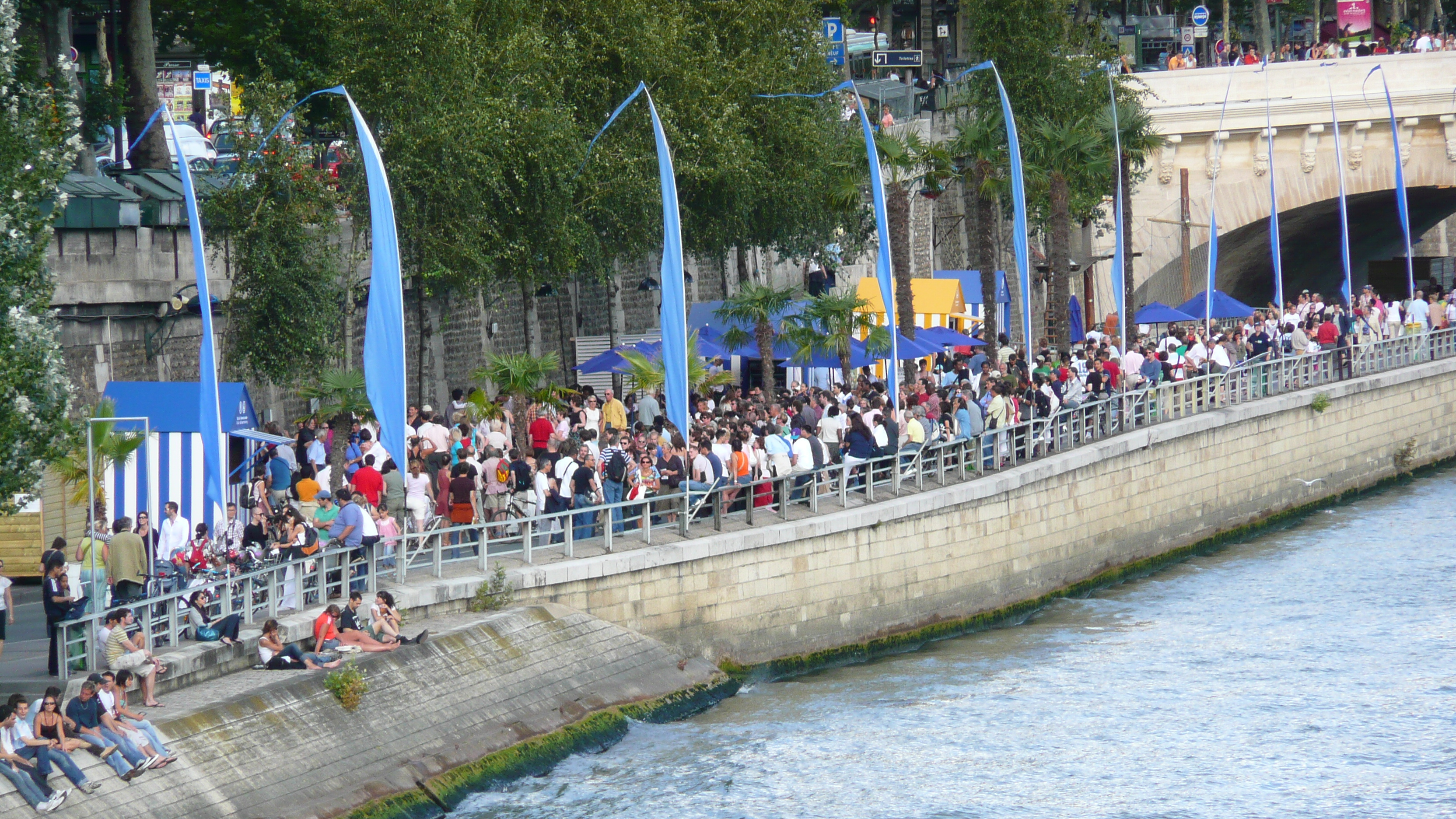 Picture France Paris The Bridges of Paris 2007-07 14 - Tours The Bridges of Paris