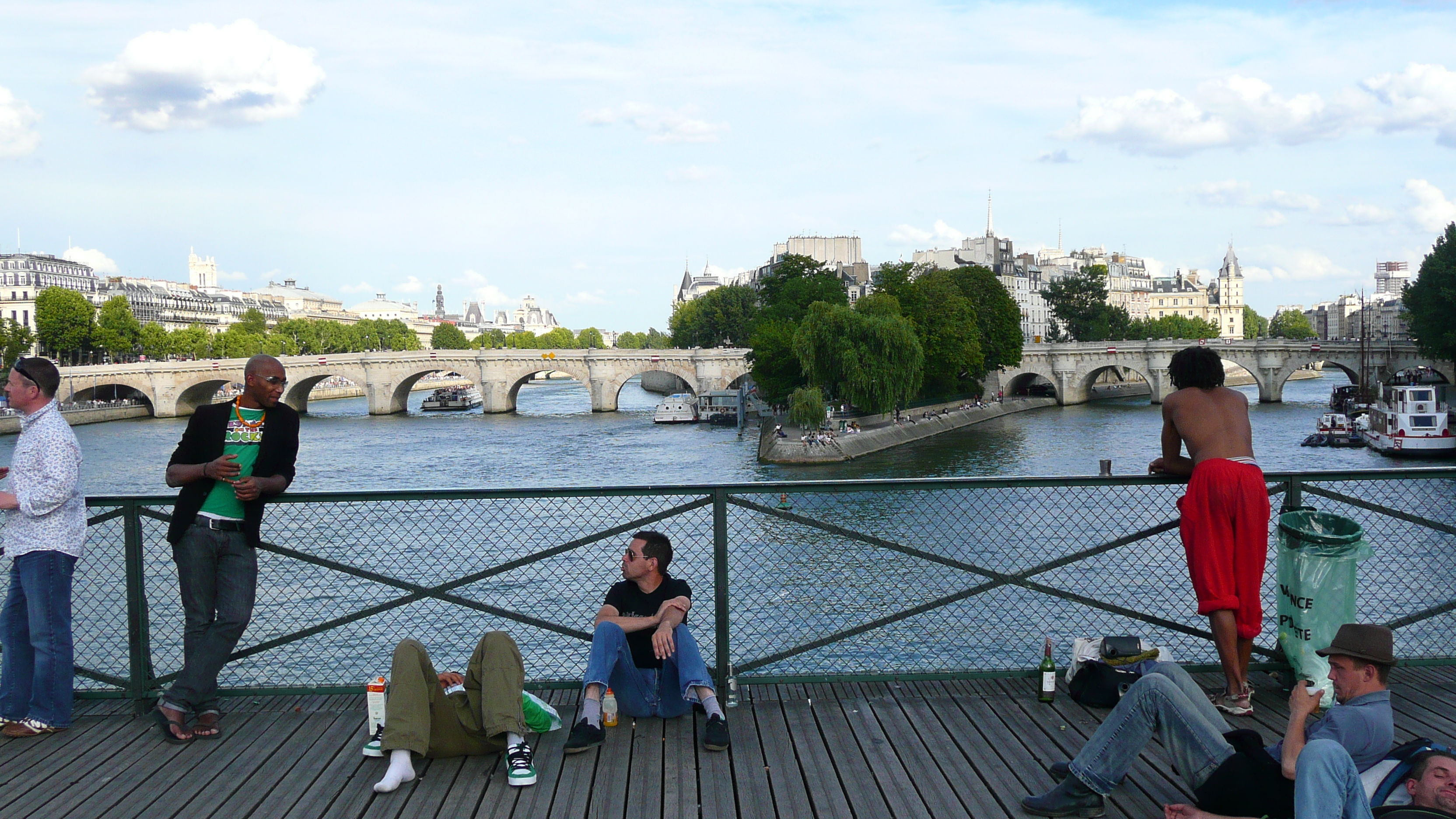 Picture France Paris The Bridges of Paris 2007-07 7 - Journey The Bridges of Paris