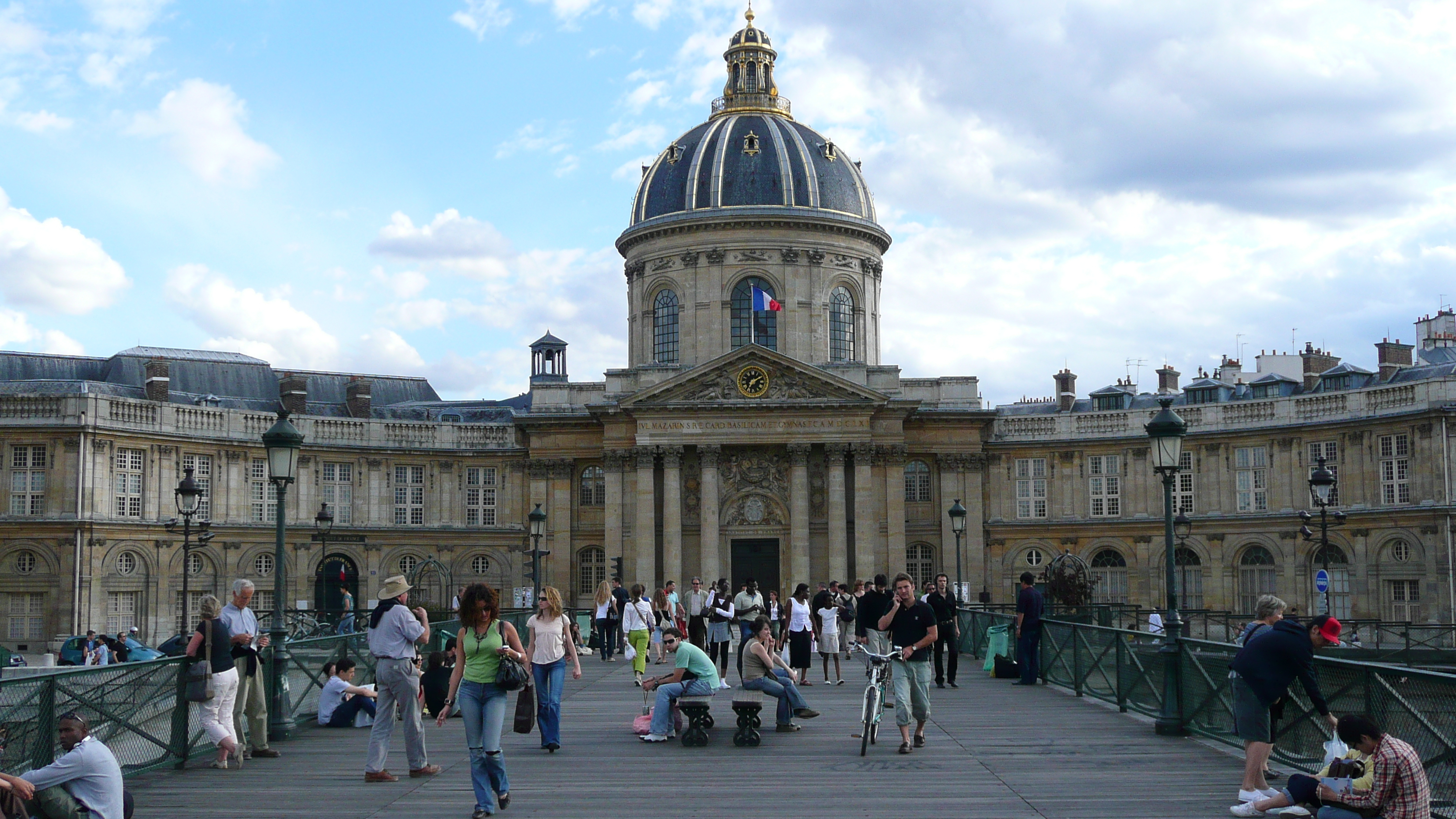 Picture France Paris The Bridges of Paris 2007-07 10 - Center The Bridges of Paris