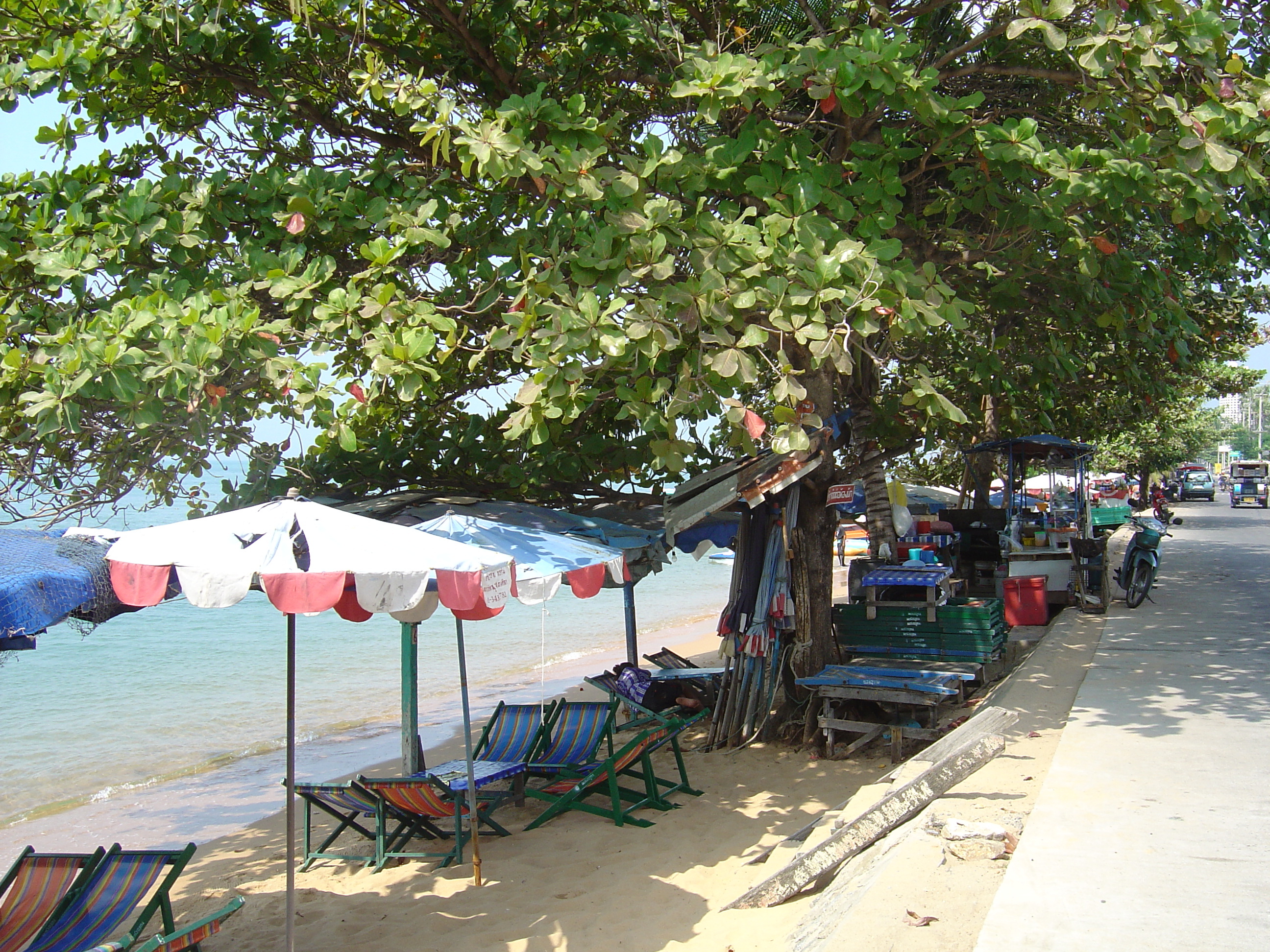 Picture Thailand Jomtien Beach 2005-01 110 - History Jomtien Beach