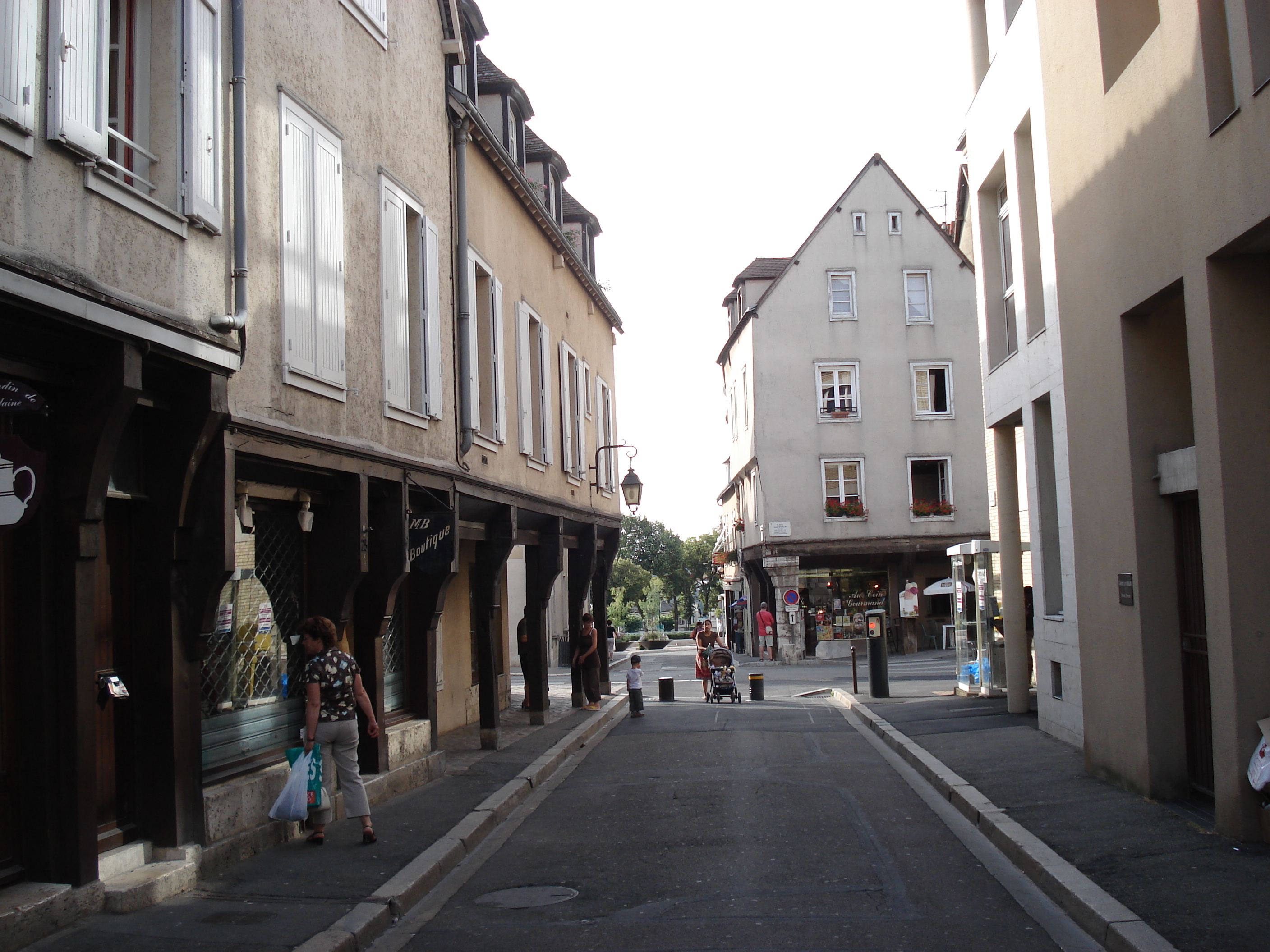 Picture France Chartres 2006-08 31 - Journey Chartres