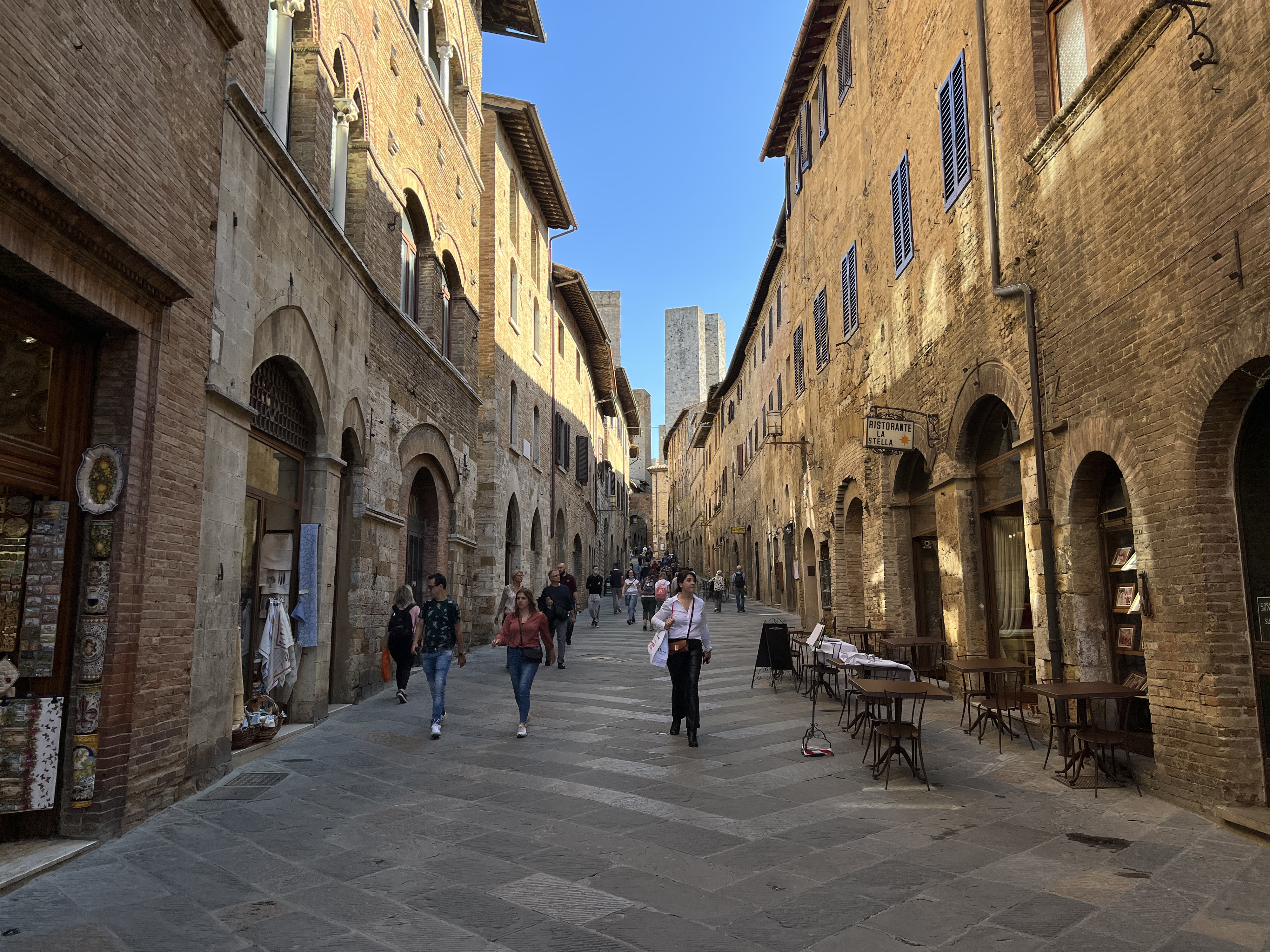 Picture Italy San Gimignano 2021-09 171 - History San Gimignano