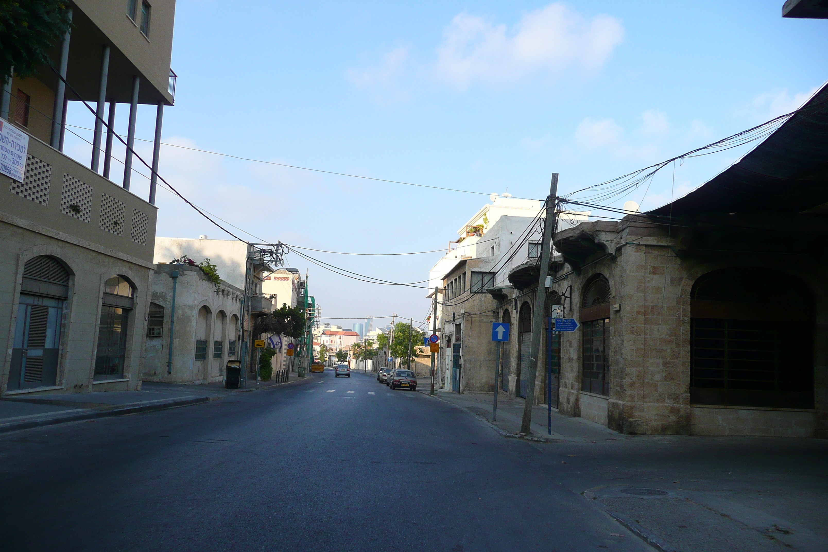 Picture Israel Tel Aviv South Tel Aviv 2007-06 10 - Discovery South Tel Aviv