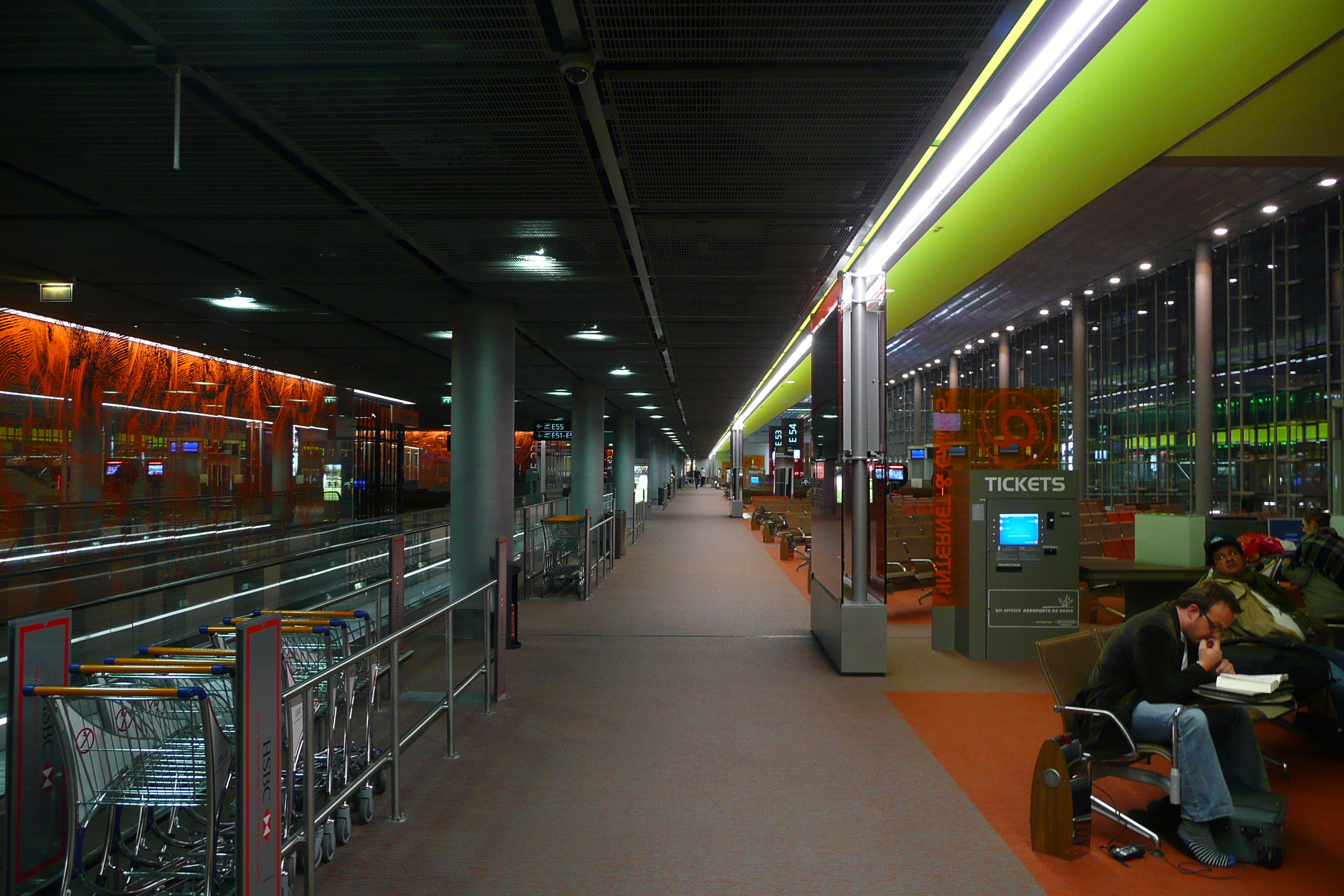 Picture France Paris Charles de Gaulle Airport 2007-12 2 - Journey Paris Charles de Gaulle Airport