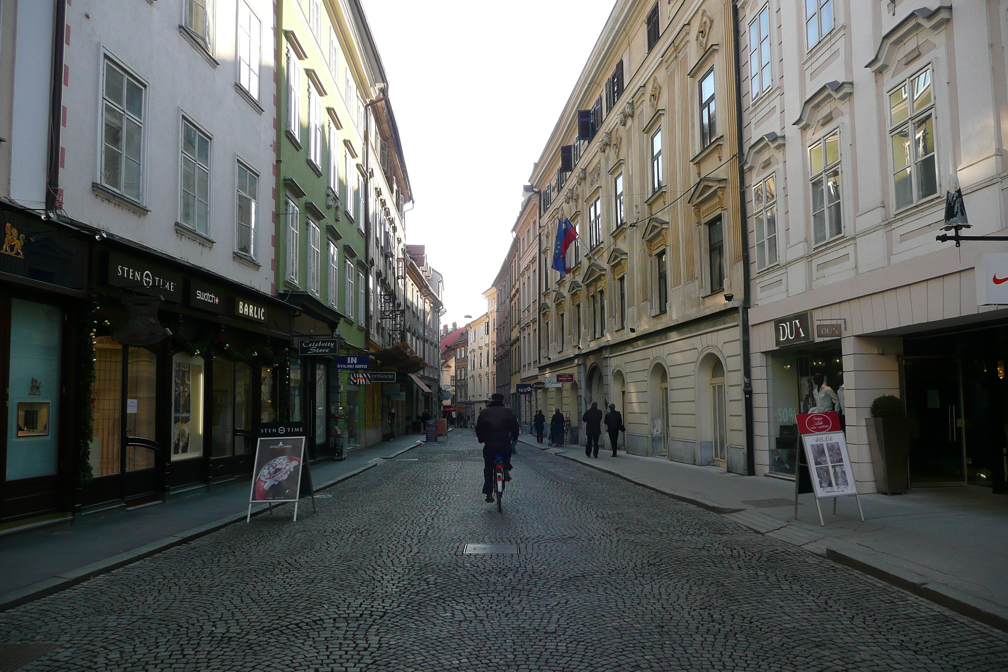 Picture Slovenia Ljubljana Historic Centre 2008-01 45 - Recreation Historic Centre