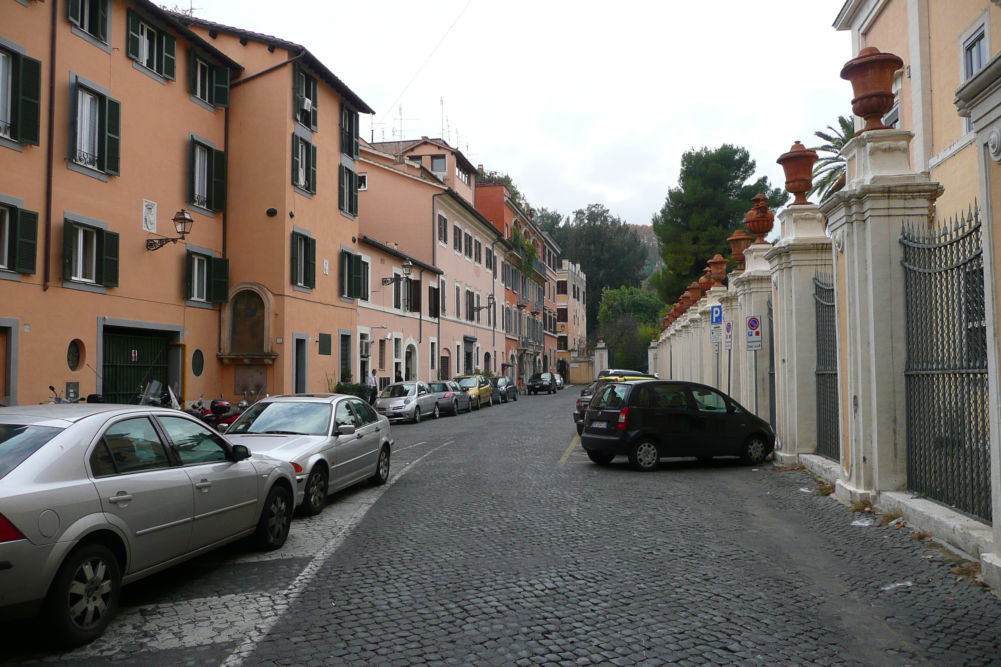 Picture Italy Rome Trastevere 2007-11 46 - Tour Trastevere