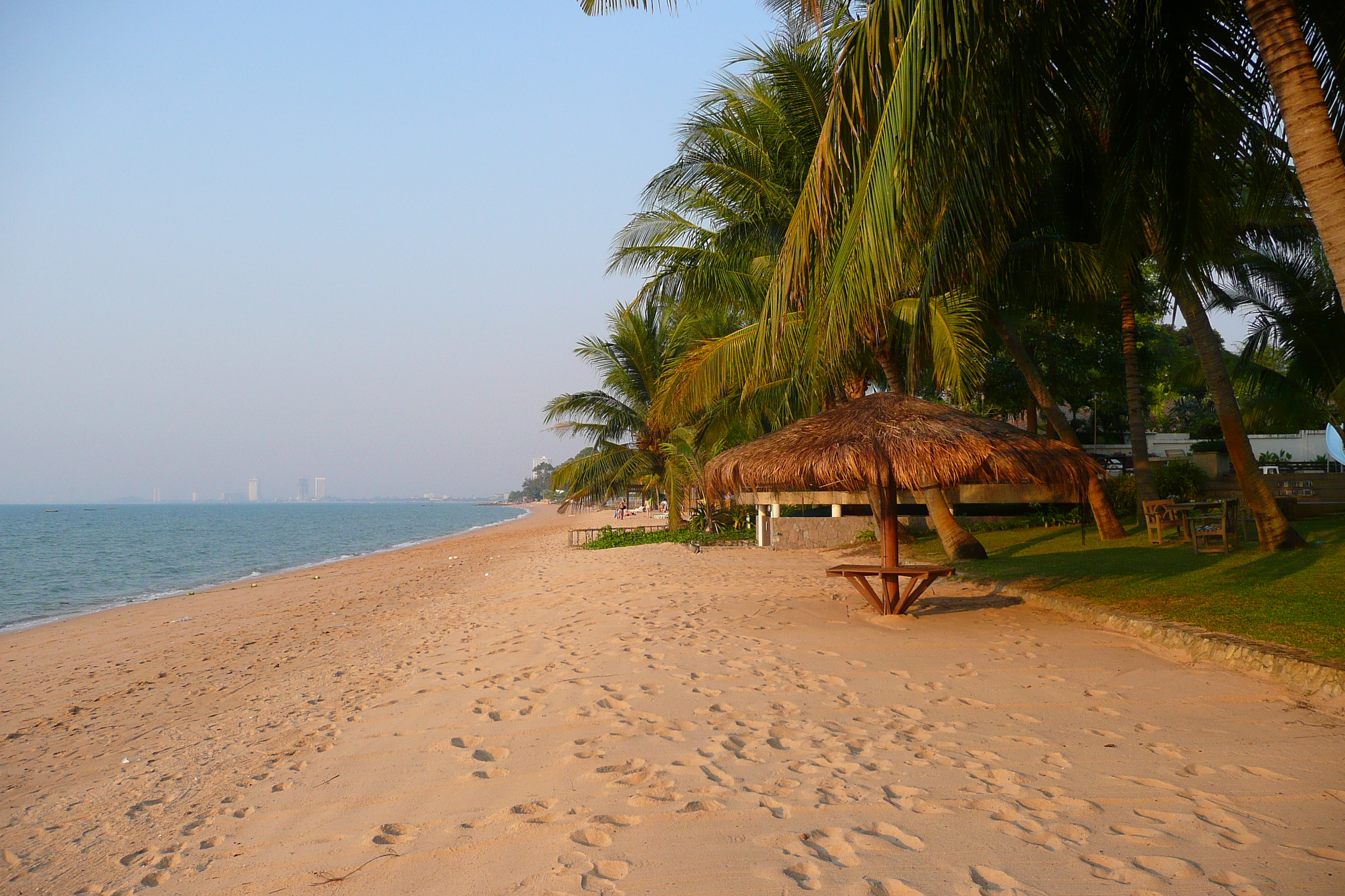 Picture Thailand Chonburi Sunshine beach 2008-01 1 - Discovery Sunshine beach