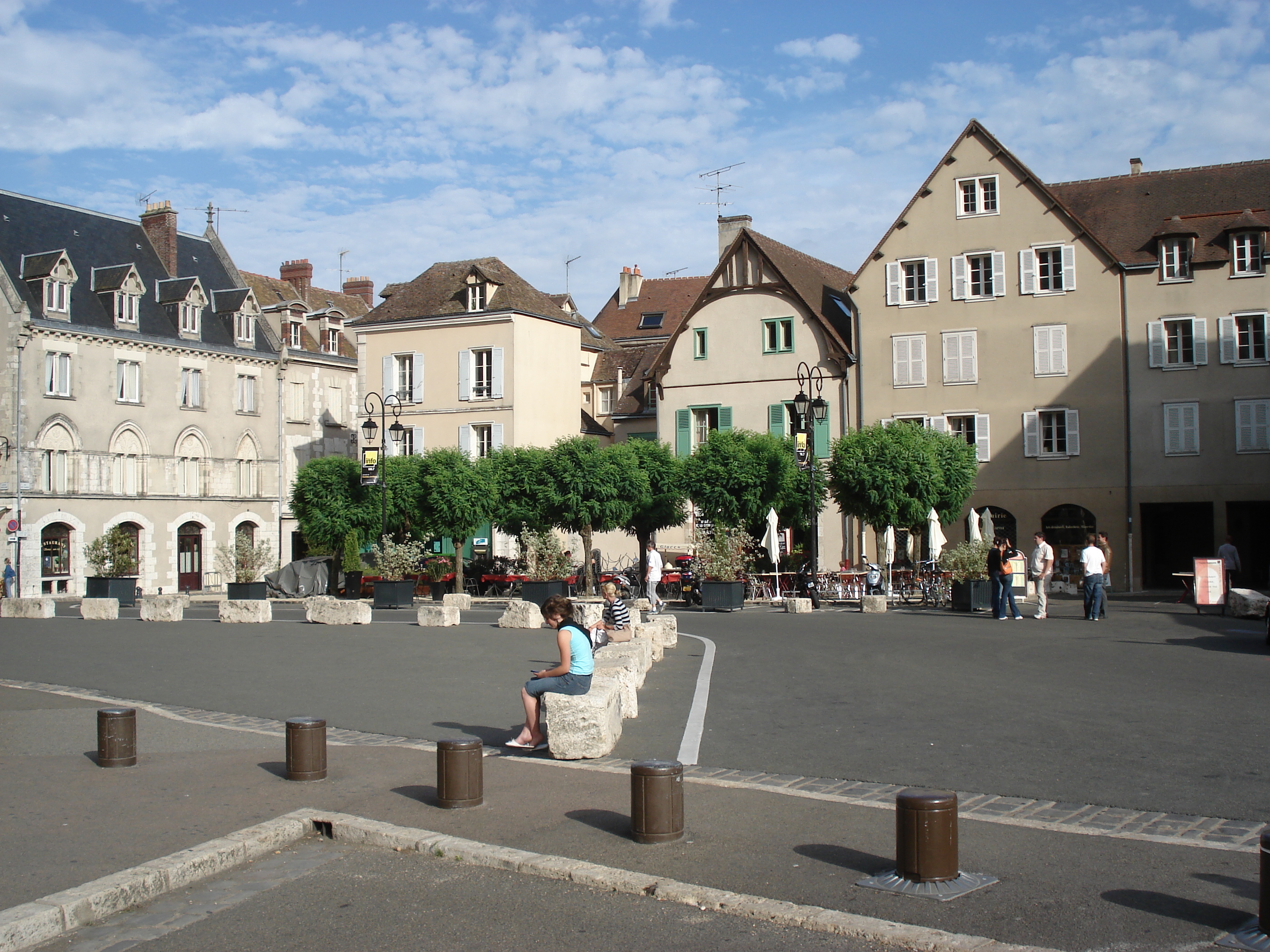 Picture France Chartres 2006-08 25 - Center Chartres