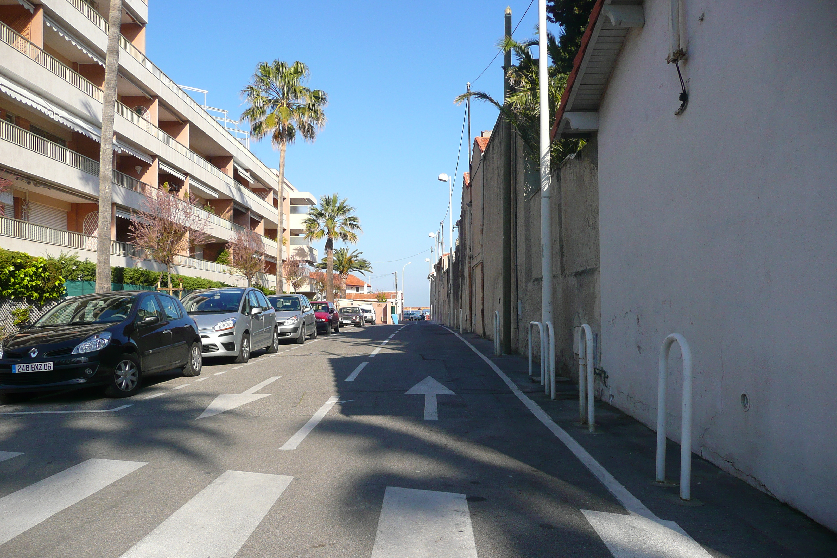 Picture France Cannes Avenue de Lerins 2008-03 21 - Tours Avenue de Lerins