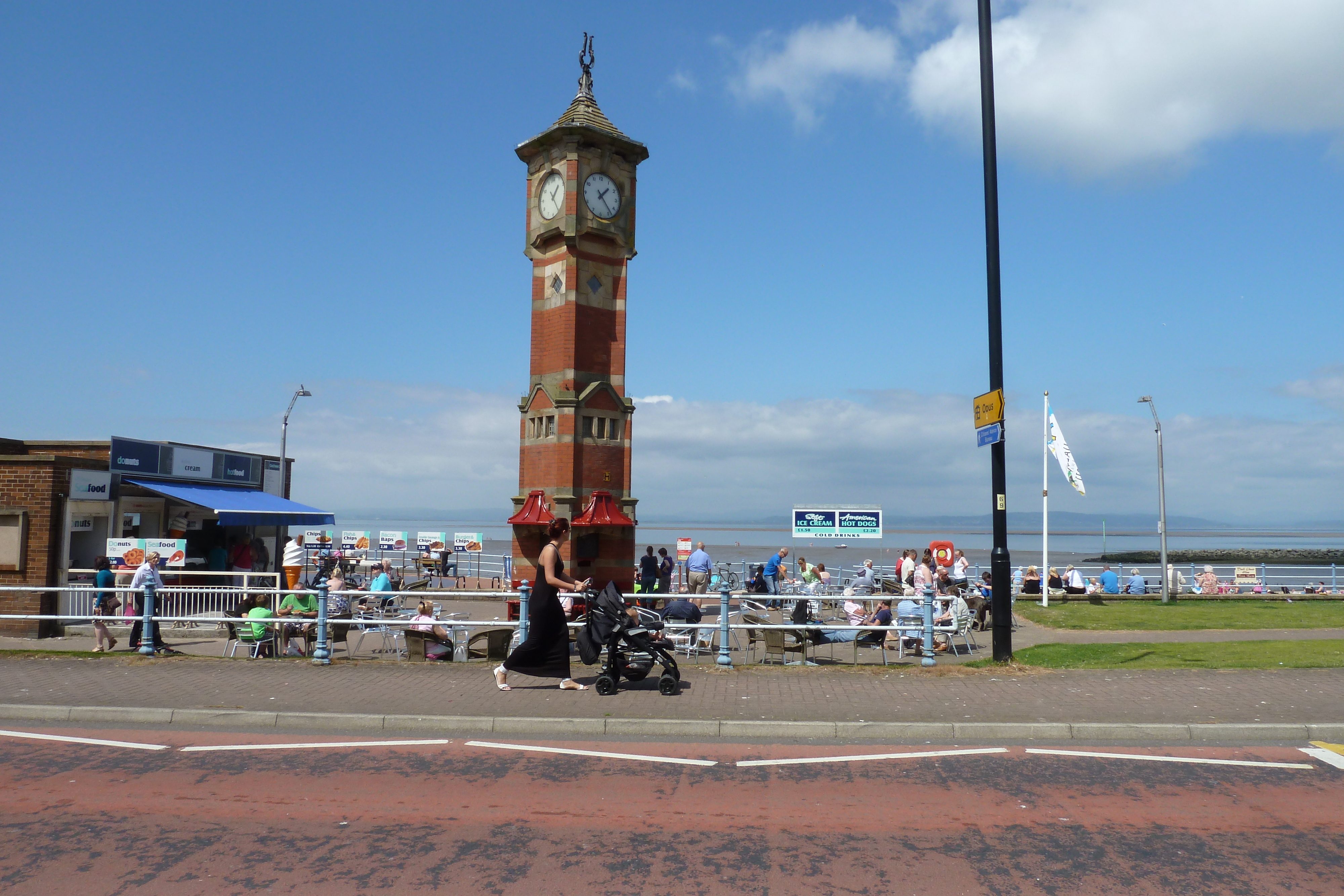 Picture United Kingdom Morecambe 2011-07 10 - Discovery Morecambe