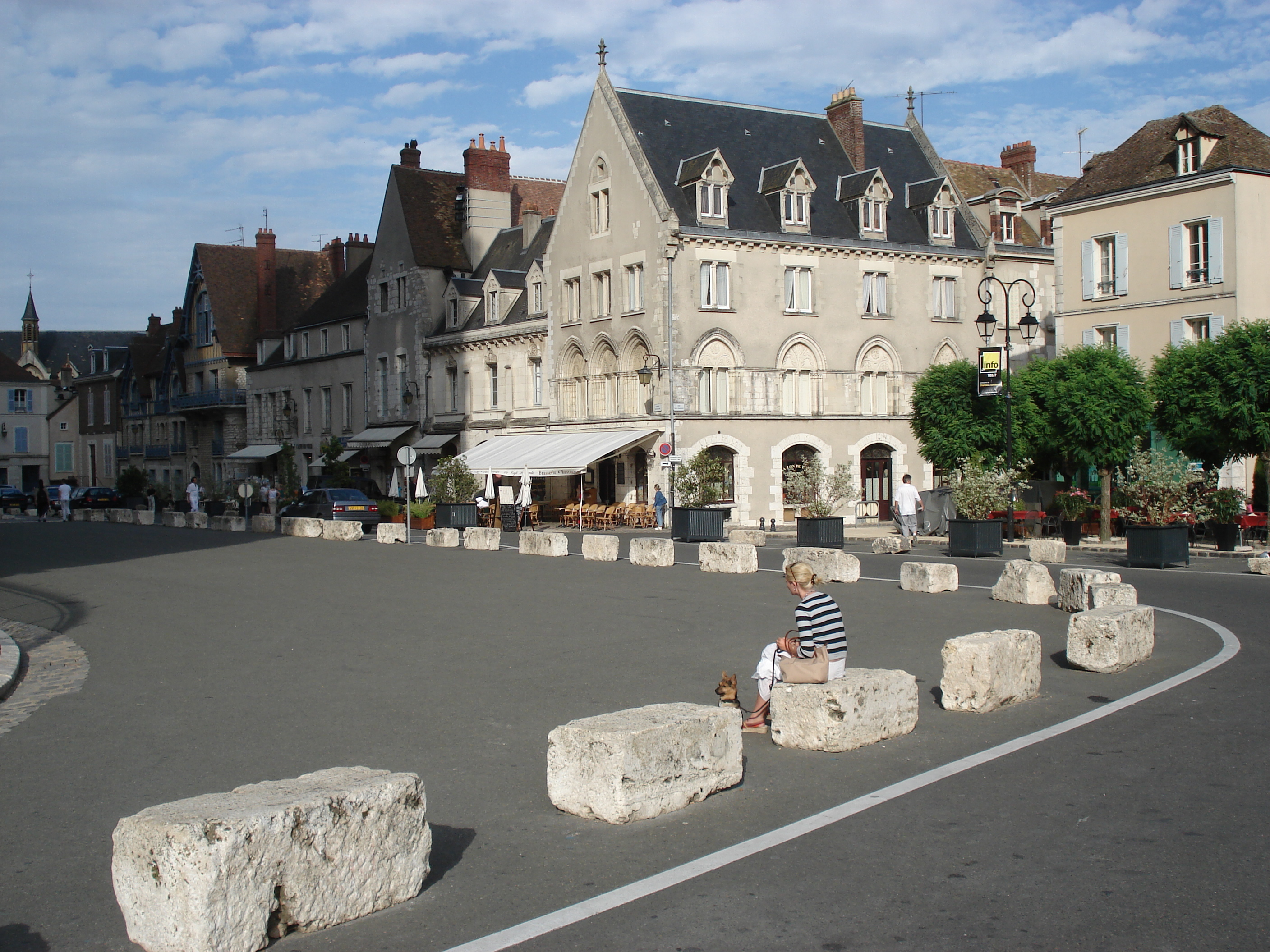 Picture France Chartres 2006-08 51 - Recreation Chartres