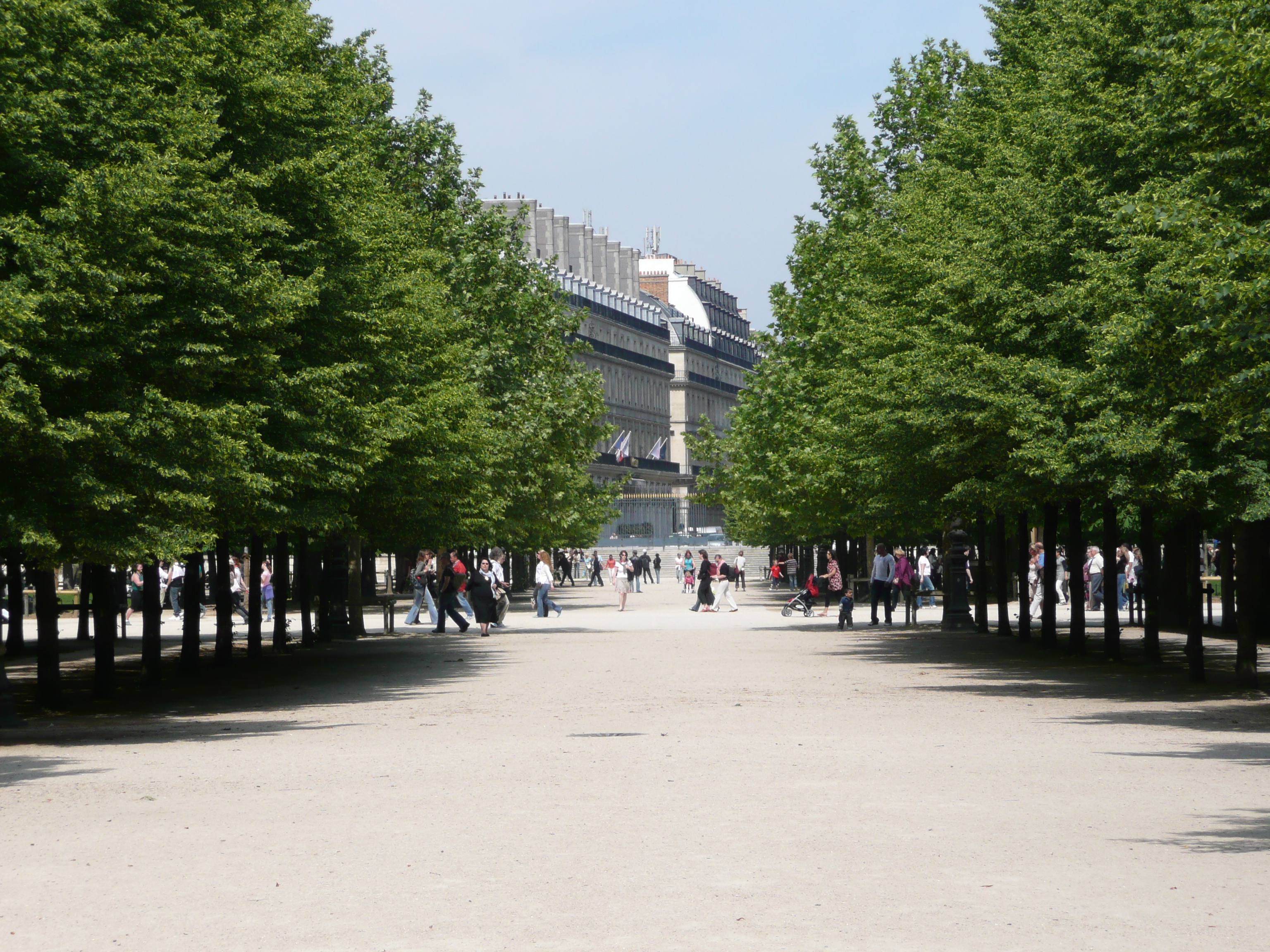 Picture France Paris Garden of Tuileries 2007-05 374 - Discovery Garden of Tuileries