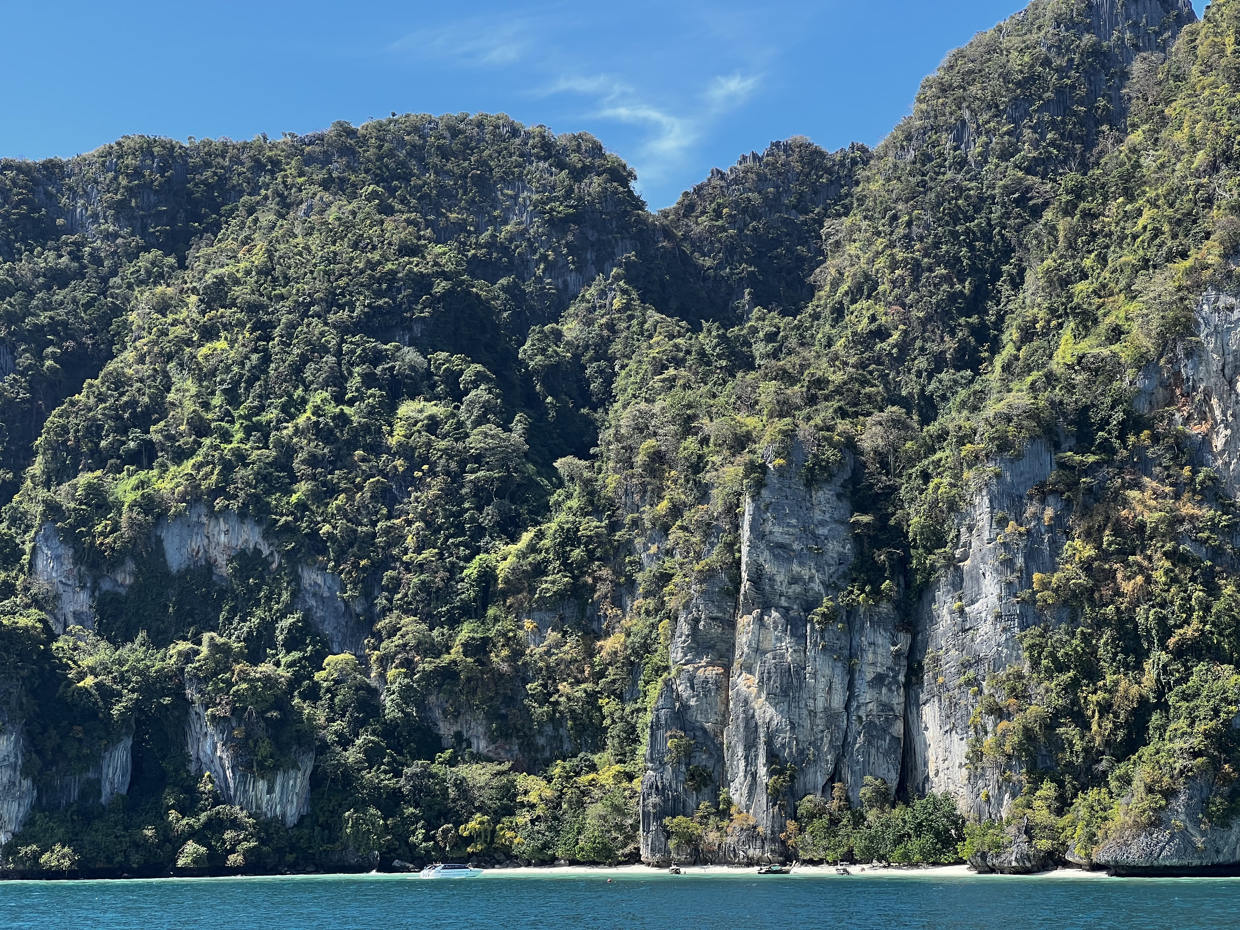 Picture Thailand Phuket to Ko Phi Phi Ferry 2021-12 49 - Tours Phuket to Ko Phi Phi Ferry