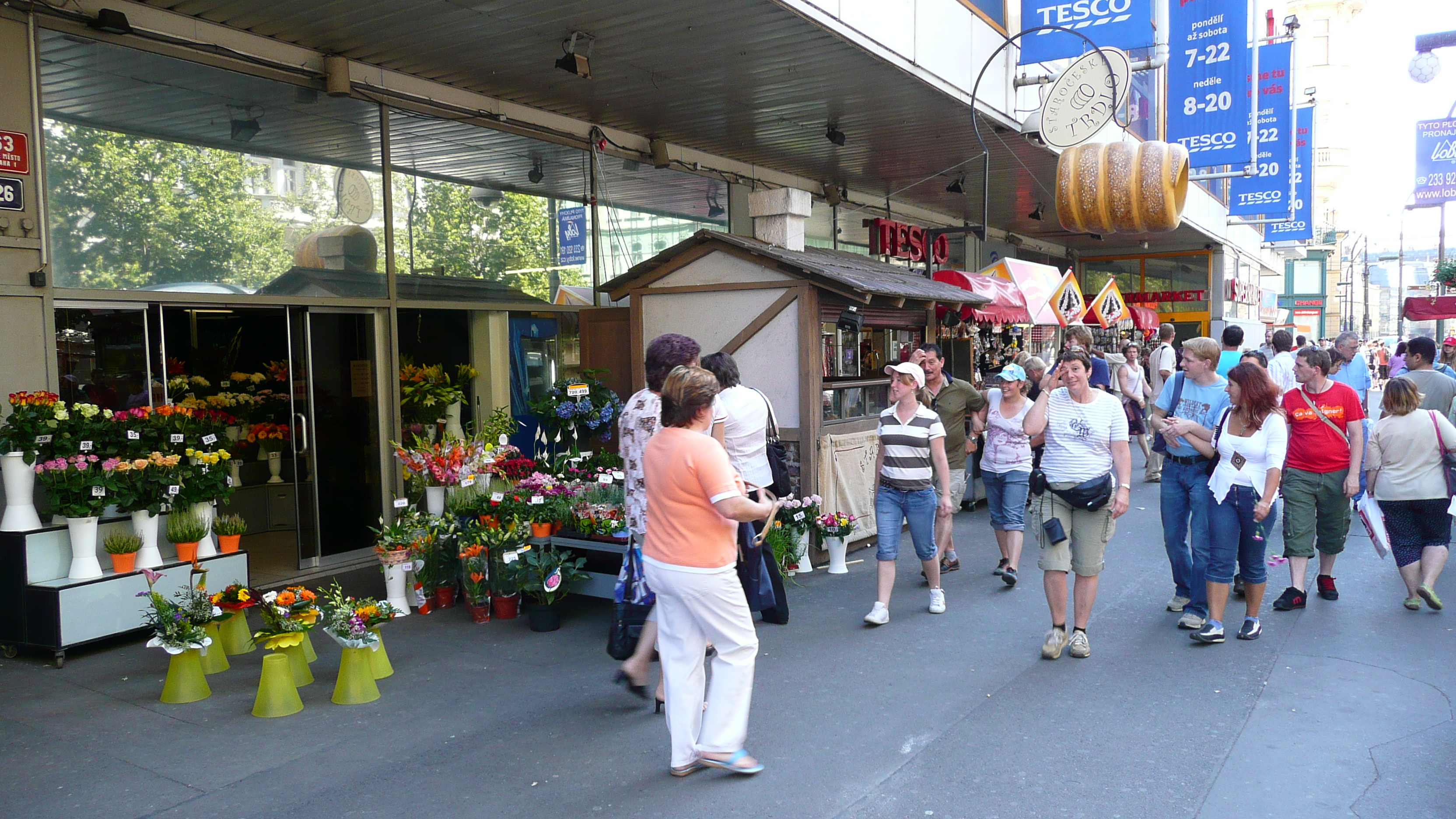 Picture Czech Republic Prague Narodni 2007-07 23 - History Narodni