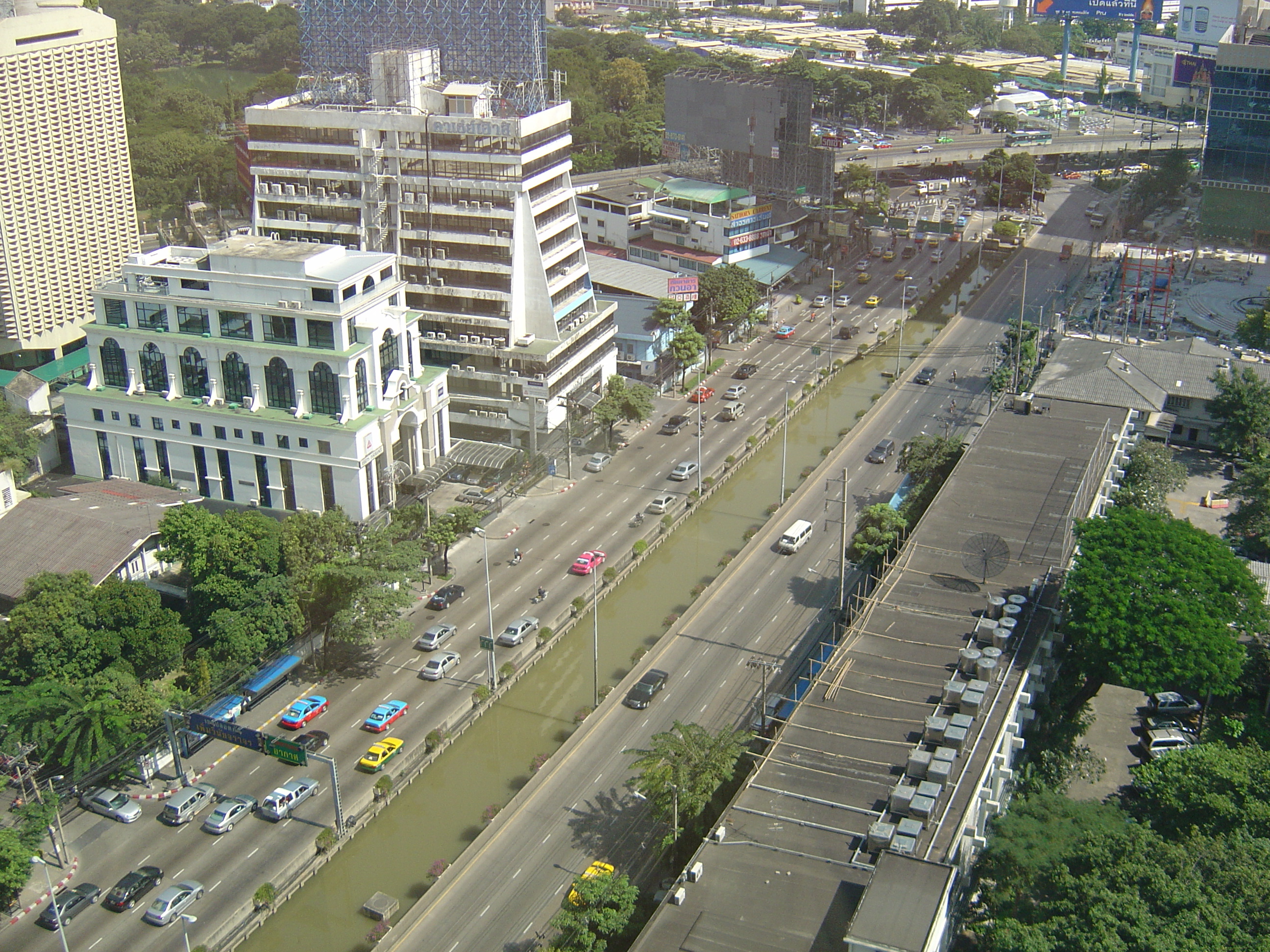 Picture Thailand Bangkok Satorn Road 2005-12 5 - Center Satorn Road