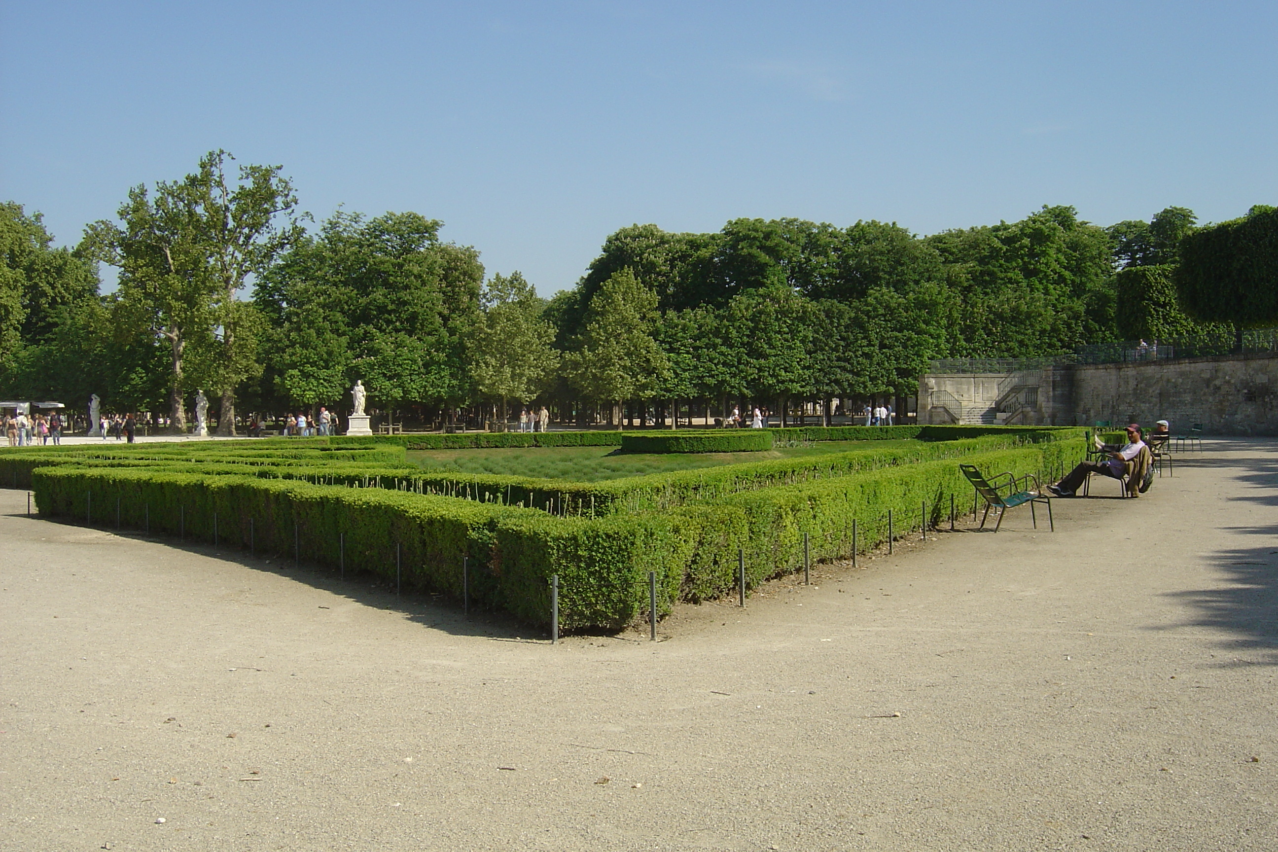 Picture France Paris Garden of Tuileries 2007-05 254 - Tours Garden of Tuileries