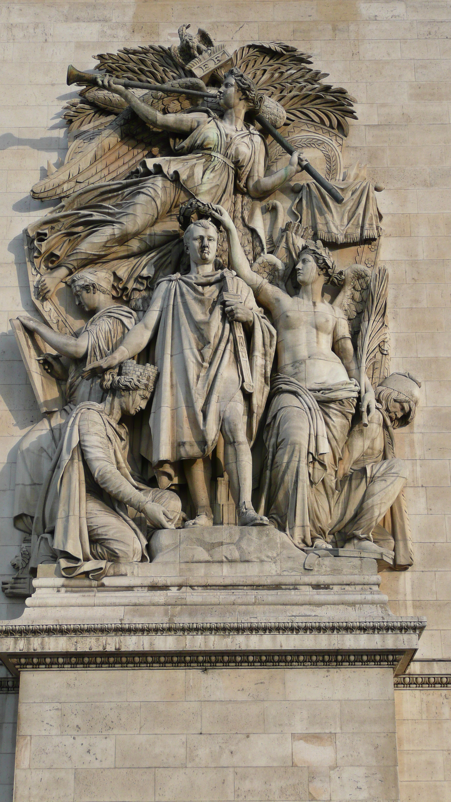 Picture France Paris Etoile and Arc de Triomphe 2007-06 13 - Center Etoile and Arc de Triomphe