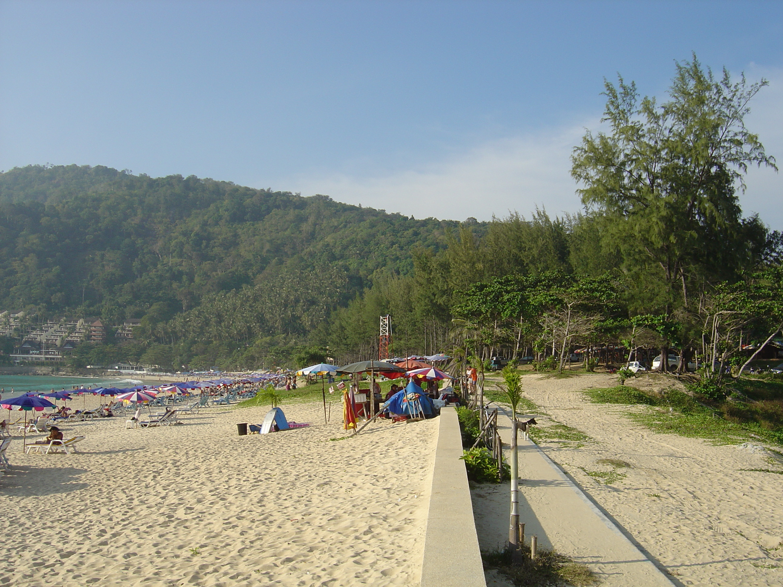 Picture Thailand Phuket Nai Harn Beach 2005-12 14 - Tour Nai Harn Beach