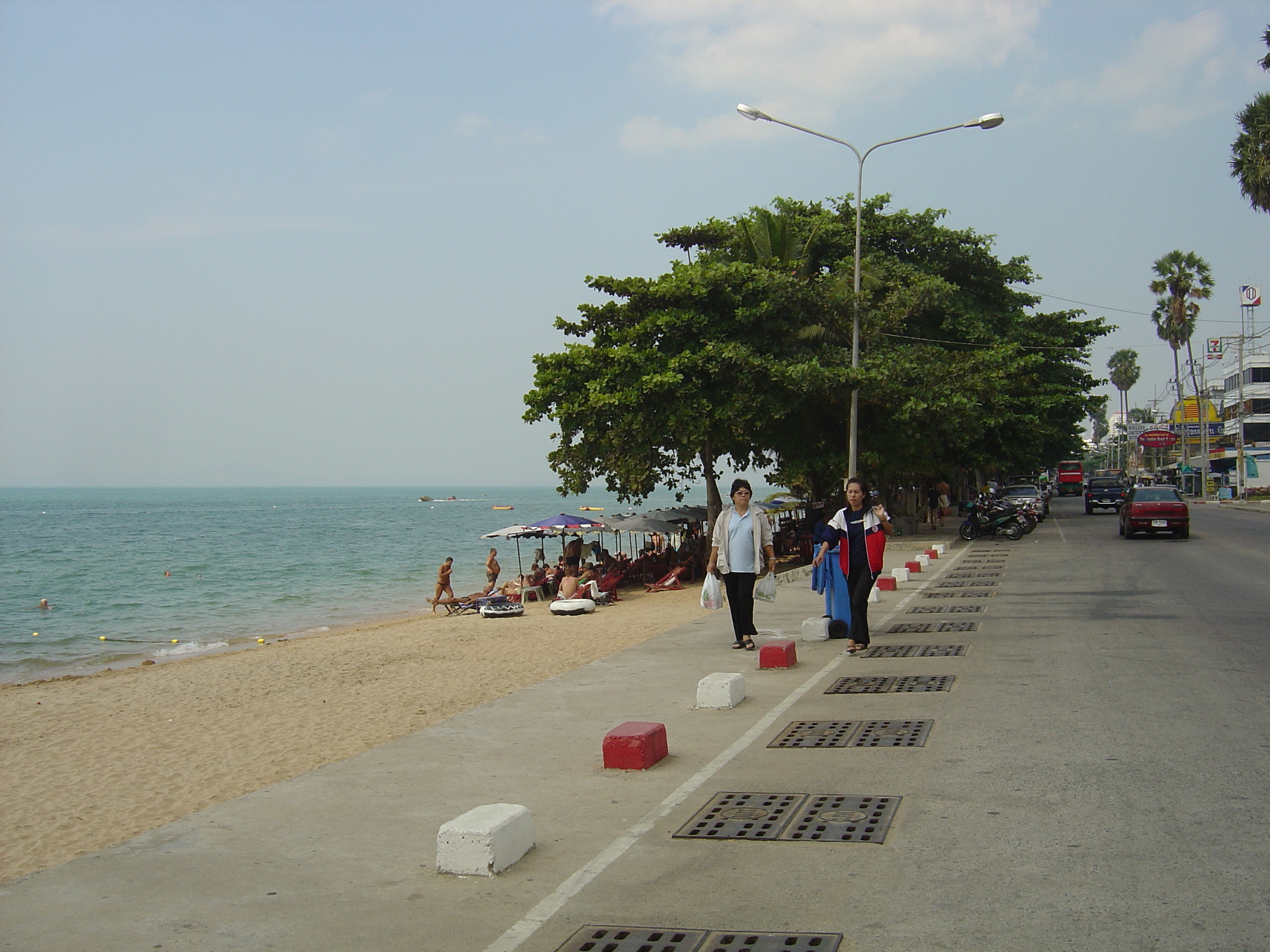 Picture Thailand Jomtien Beach 2005-01 10 - History Jomtien Beach