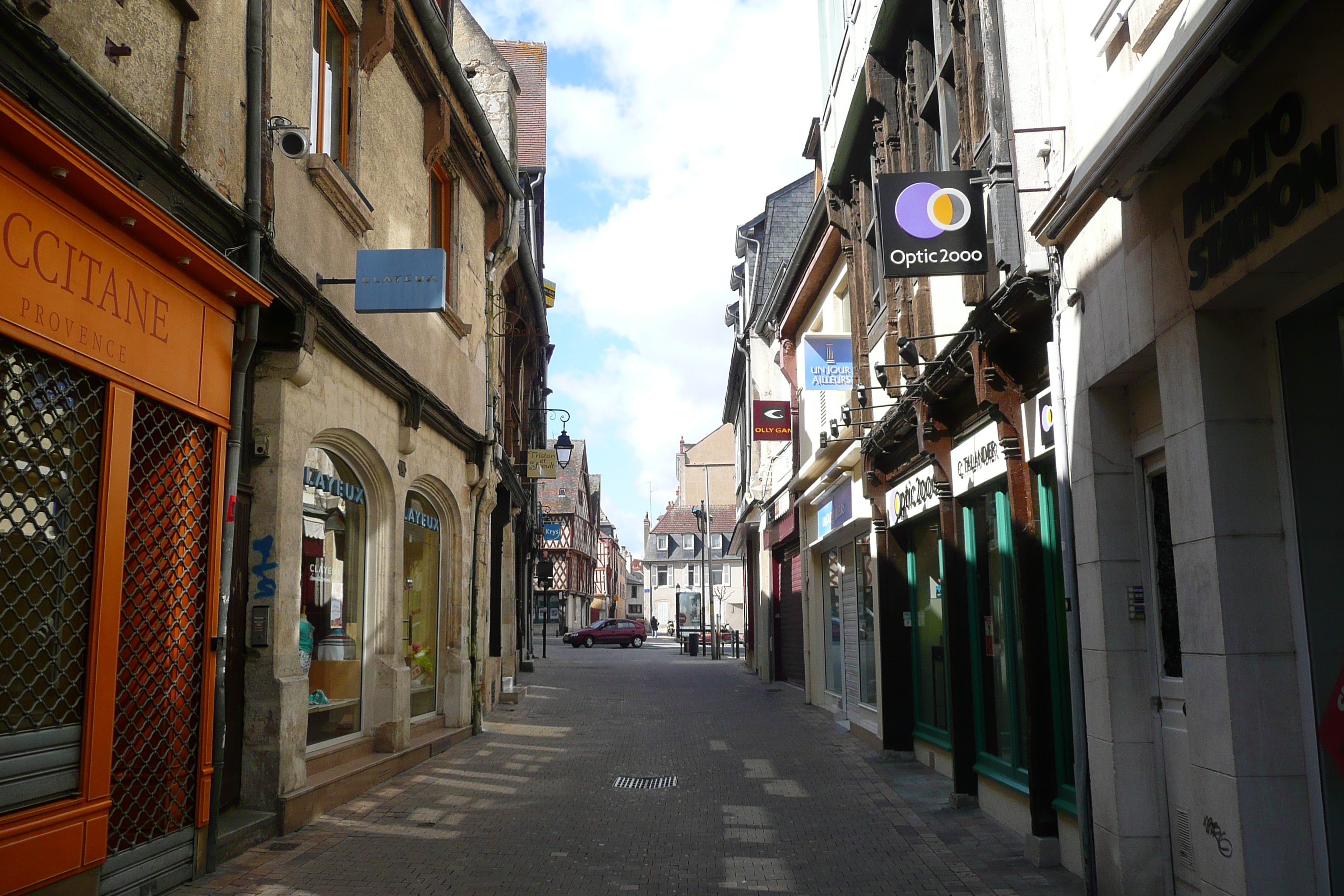 Picture France Bourges 2008-04 85 - Journey Bourges