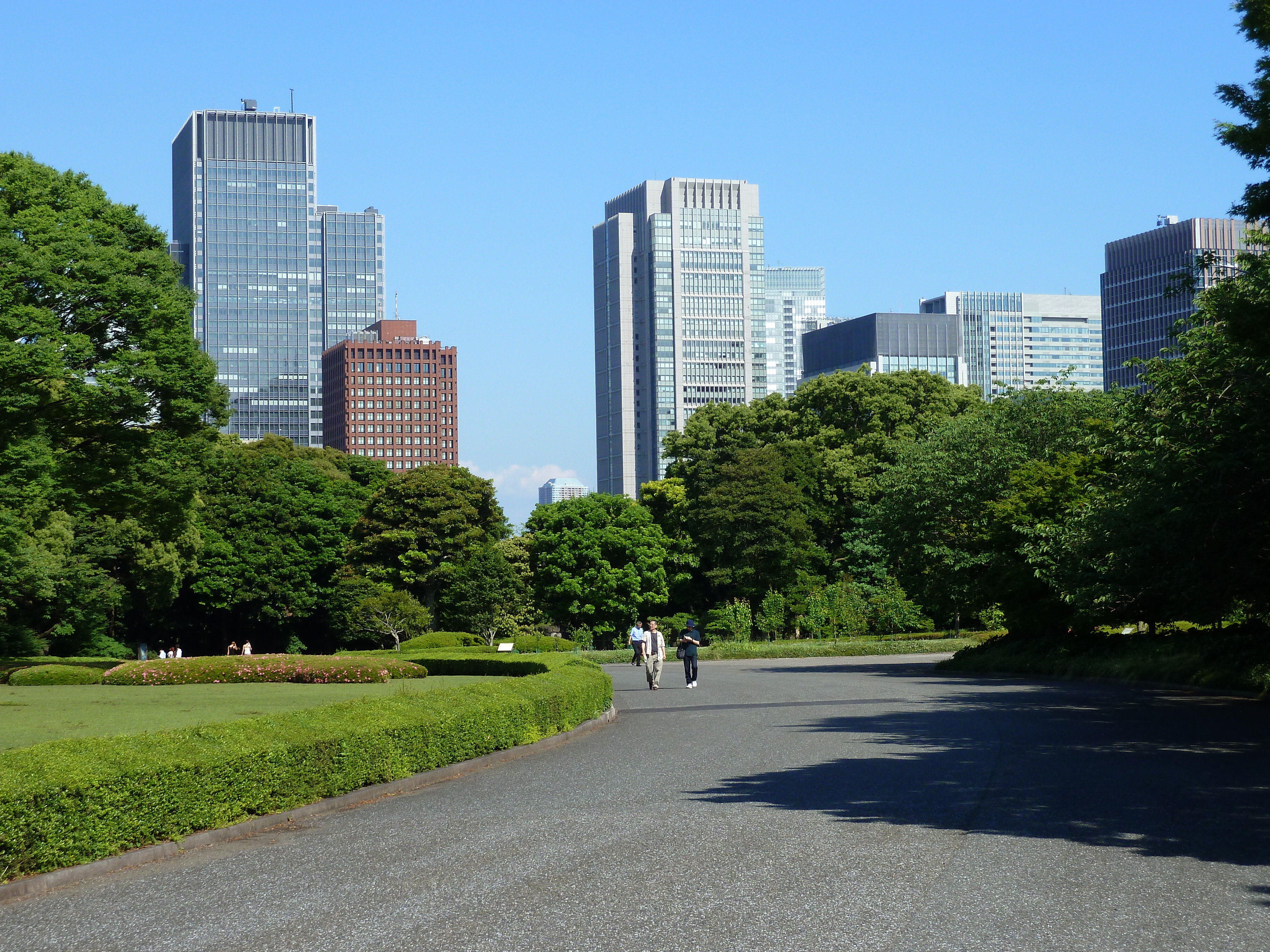 Picture Japan Tokyo Imperial Palace 2010-06 92 - Around Imperial Palace