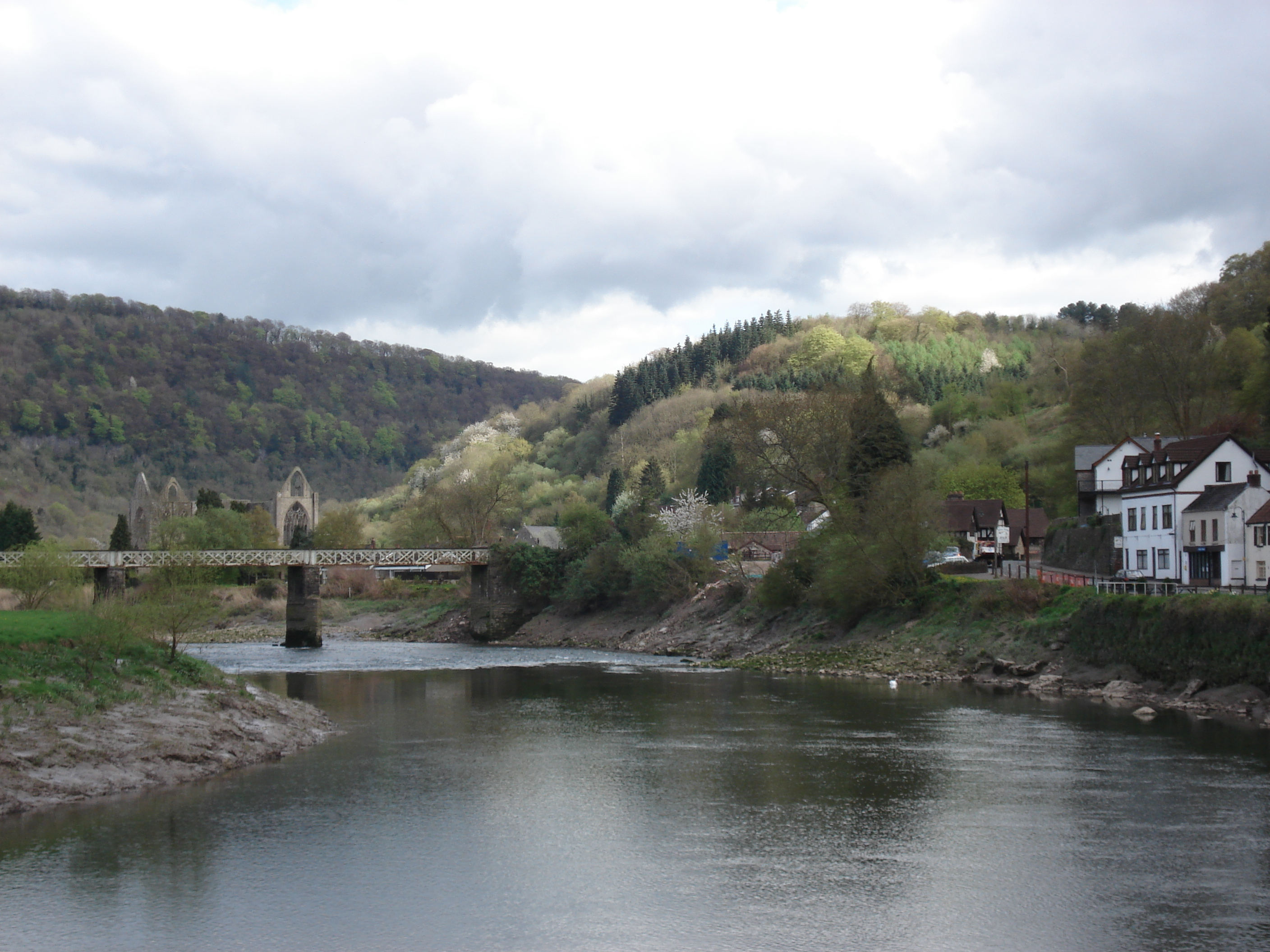 Picture United Kingdom Tintern 2006-05 28 - Discovery Tintern